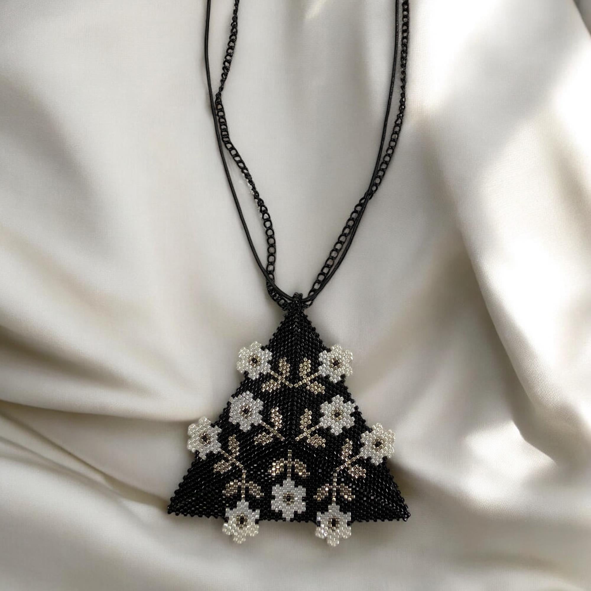 Miyuki Çiçek Motif Mozaik Kolye