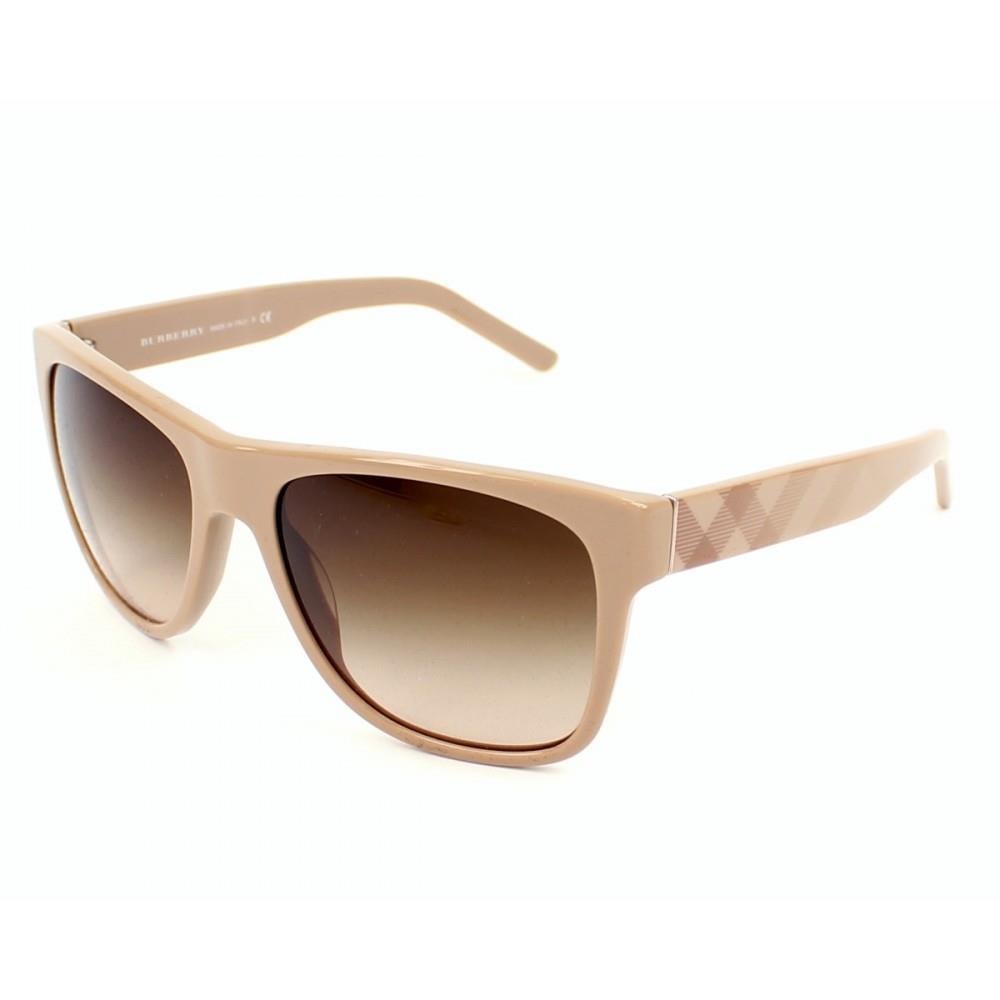 BURBERRY 4112M 337613 56 Kadın Güneş Gözlüğü Bu Ürüne Özel 9 Taksit İmkanı Sizinle!