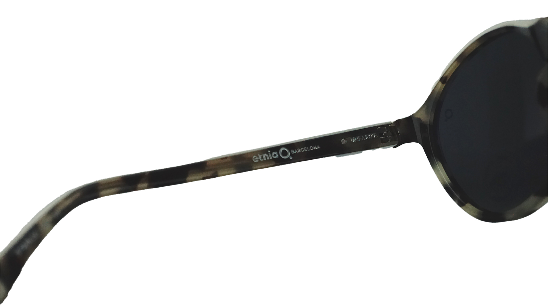 ETNIA BARCELONA AVINYO3 HVWH 51 Unisex Güneş Gözlüğü Bu Ürüne Özel 9 Taksit İmkanı Sizinle!