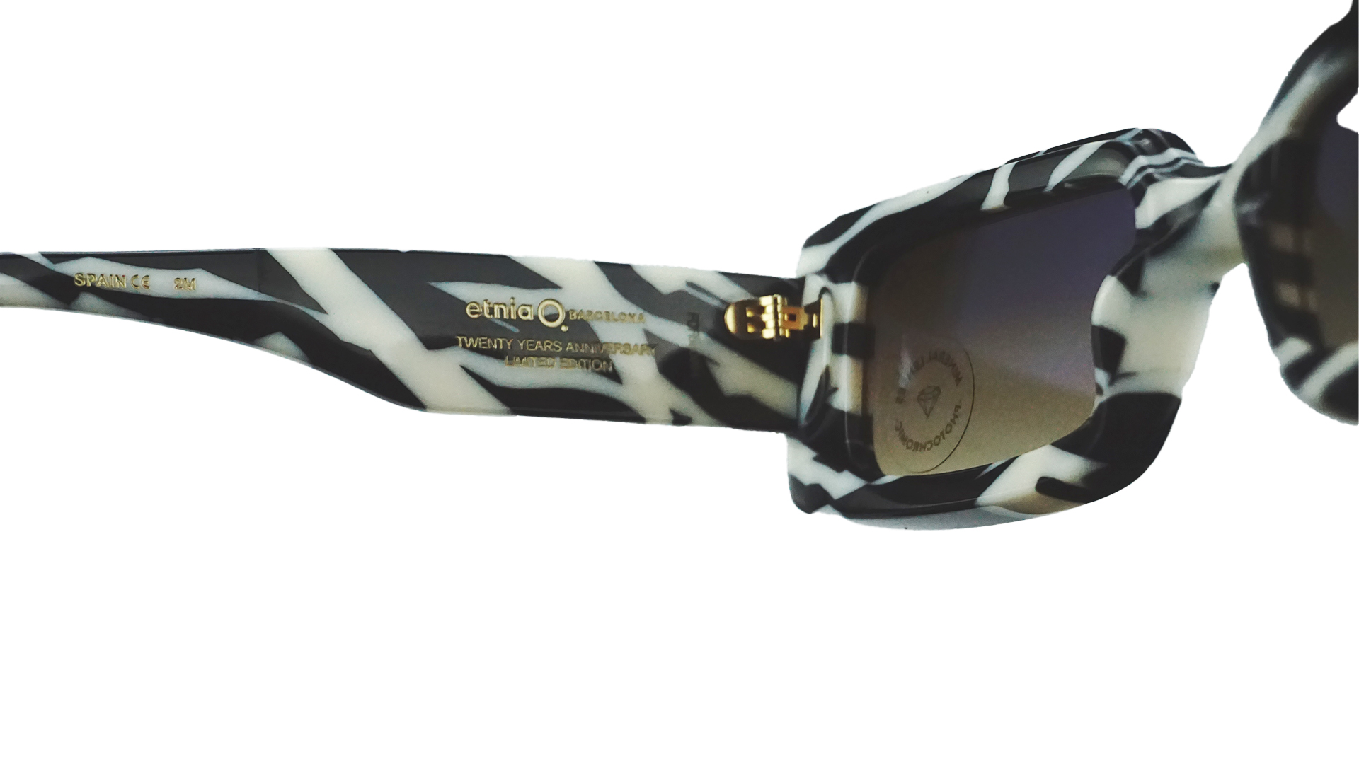 ETNIA BARCELONA THE KUBRICK ZE 53 Kadın Güneş Gözlüğü Bu Ürüne Özel 9 Taksit İmkanı Sizinle!