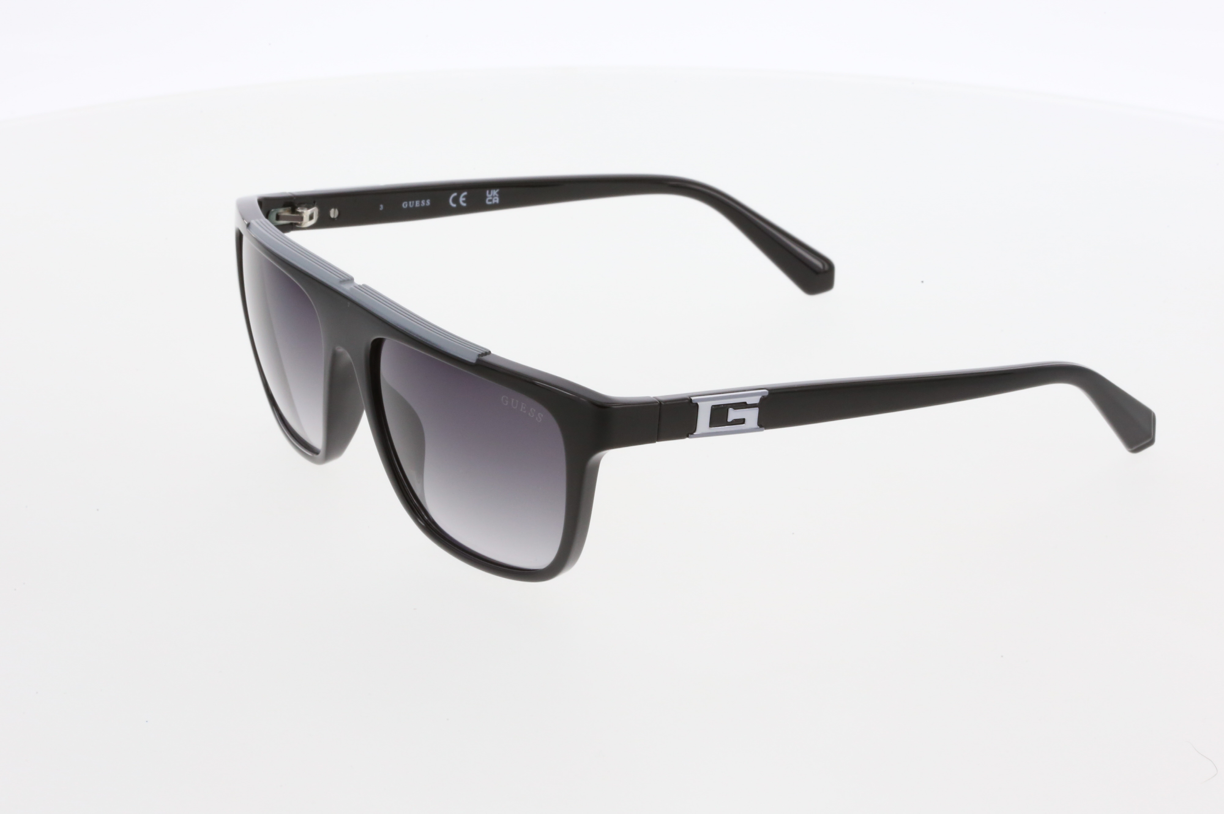 GUESS 00122 01B Kadın Güneş Gözlüğü Bu Ürüne Özel 9 Taksit İmkanı Sizinle!