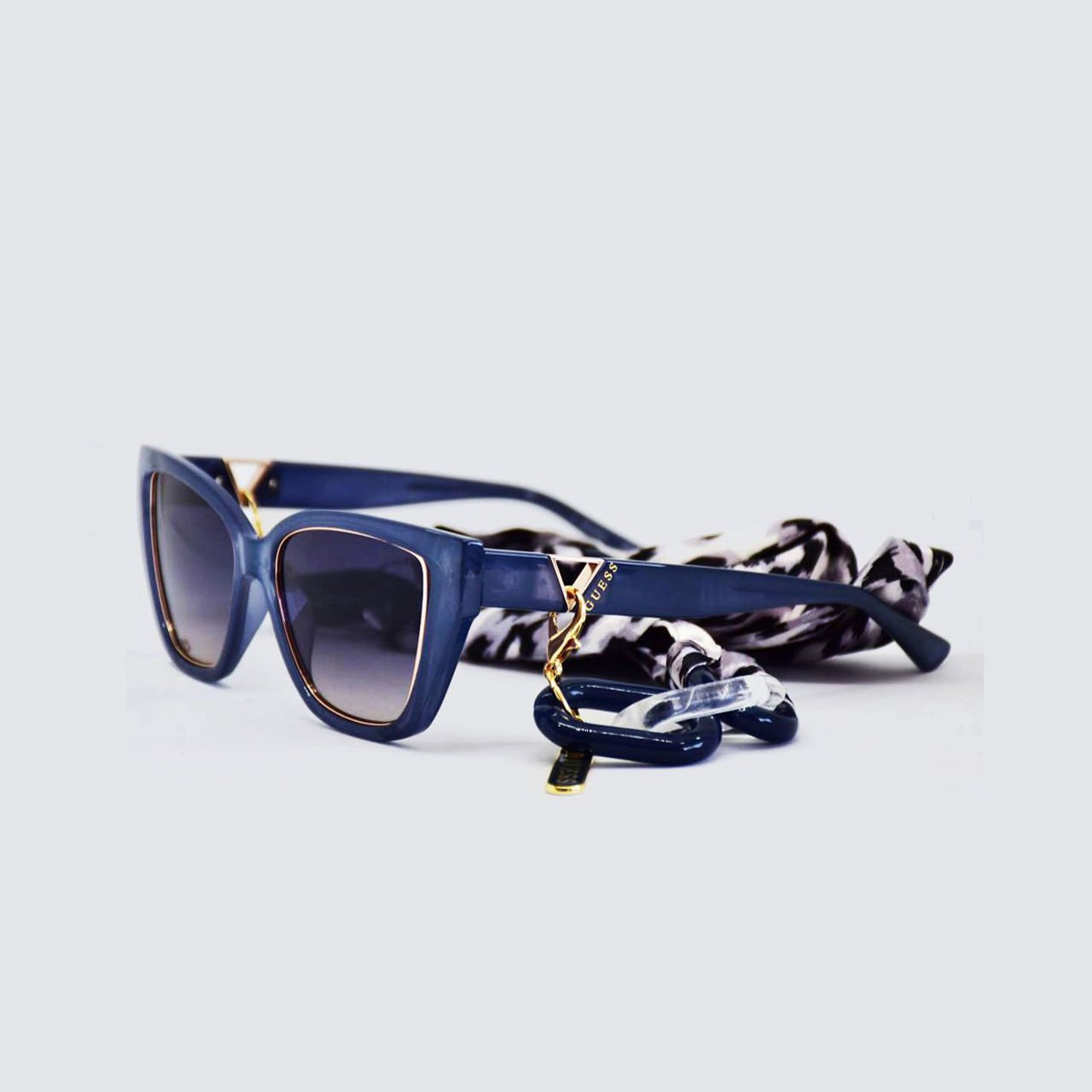 GUESS 7816 20W Kadın Güneş Gözlüğü Bu Ürüne Özel 9 Taksit İmkanı Sizinle!