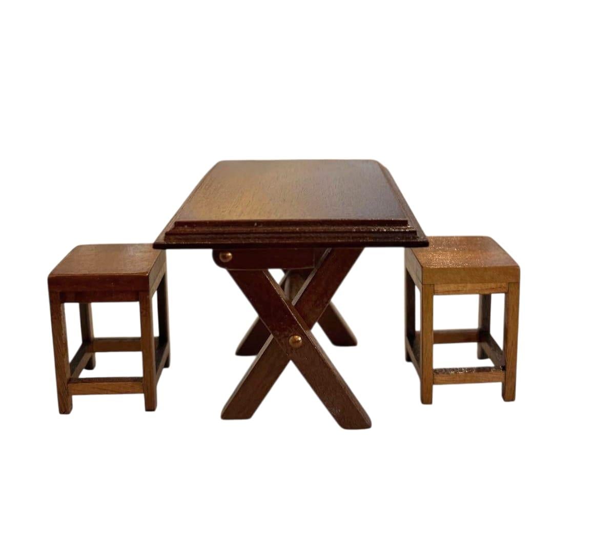 AHŞAP MİNYATÜR MASA VE TABURE SETİ