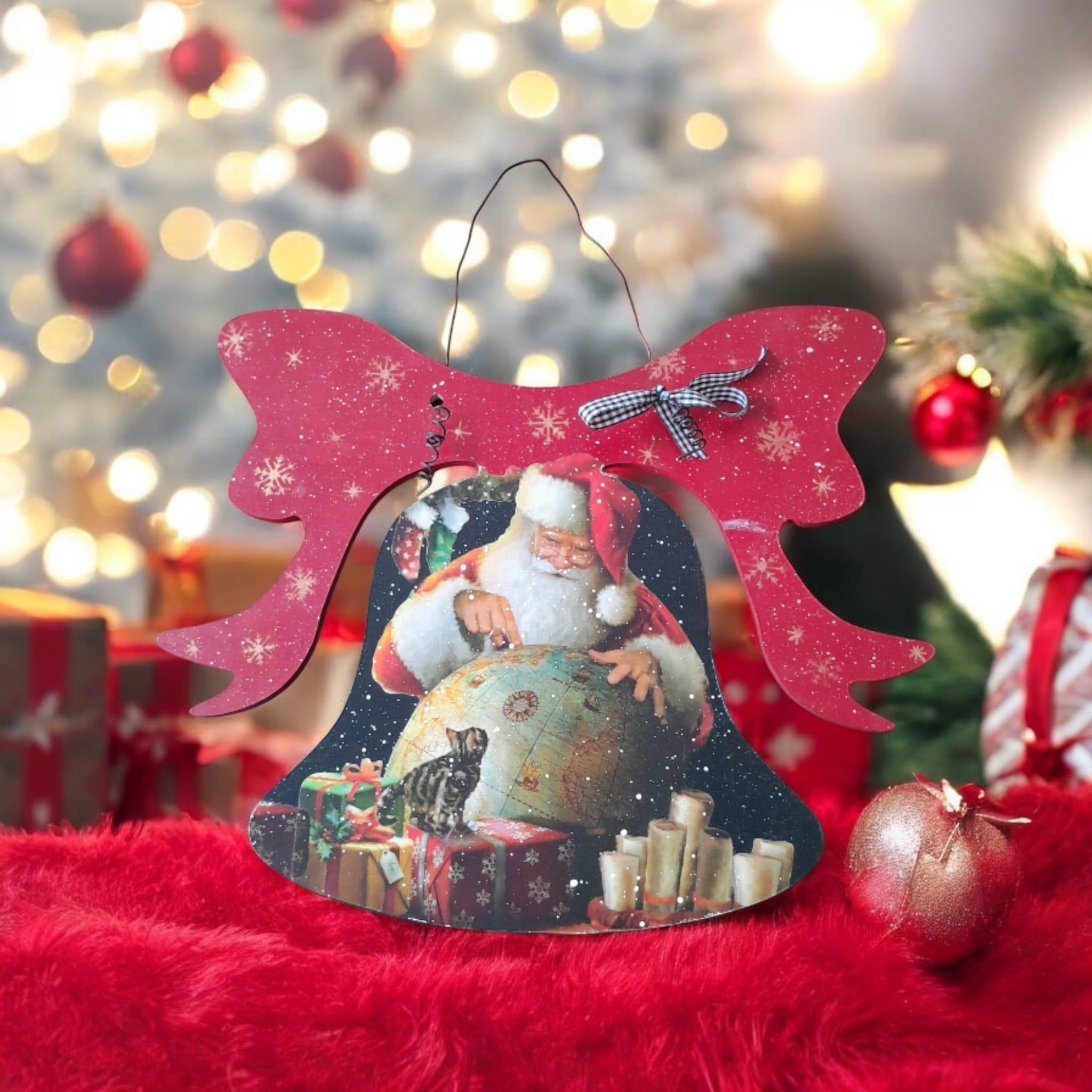 Çan Şeklinde Noel Babalı Duvar Süsü