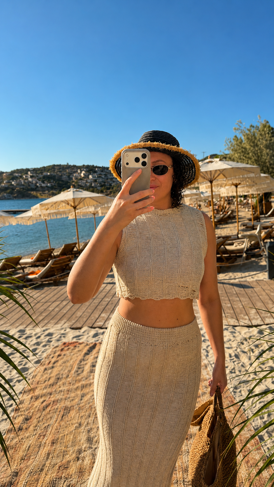 AJURLU YAN YIRTMAÇLI TRİKO TAKIM