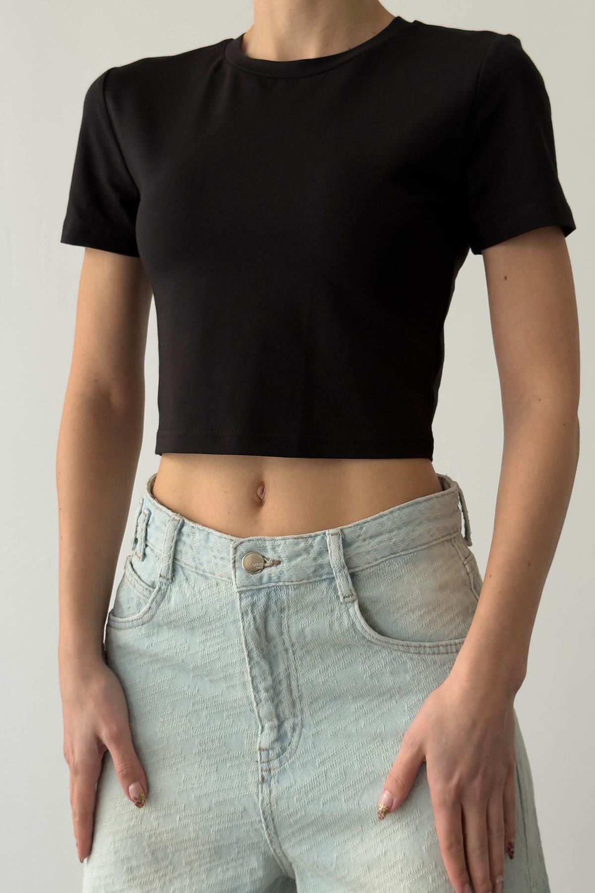 BASIC CROP T-SHIRT