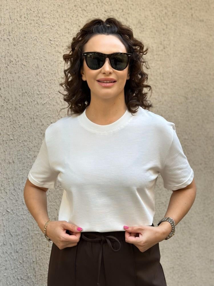 DEKORATİF DİKİŞLİ BASİC TSHİRT