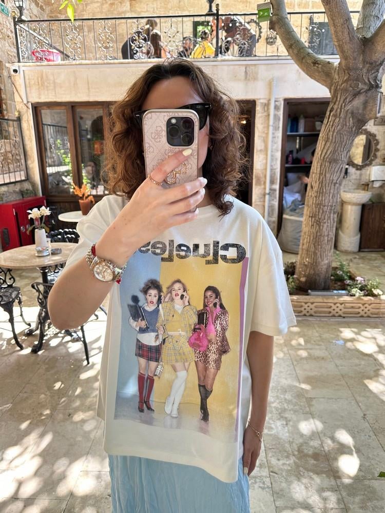 ÖNÜ KIZ BASKILI OVERSIZE T-SHIRT