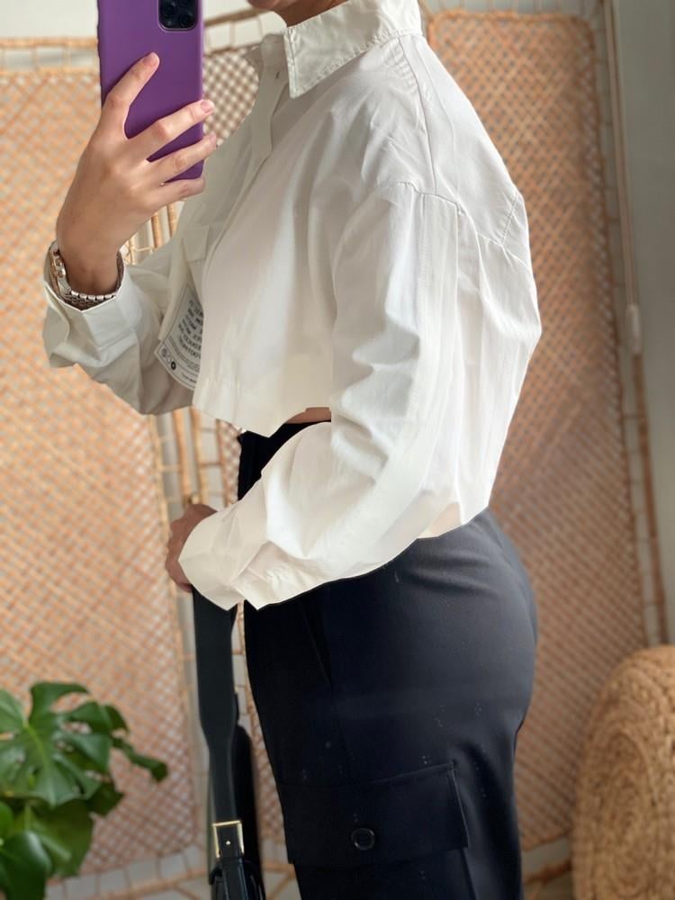 OVAL KESİM YAZILI CROP GÖMLEK