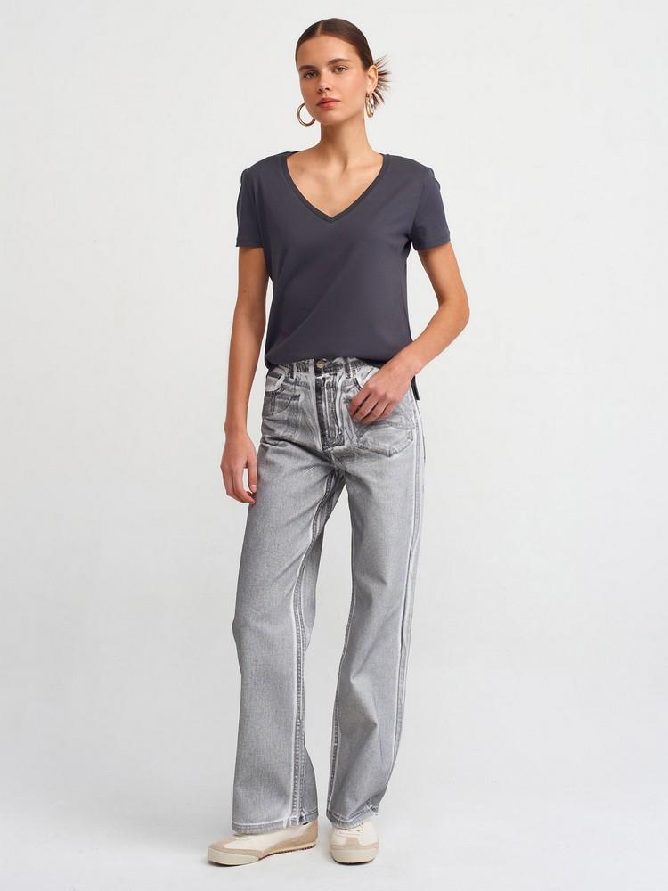 V YAKA BASİC TSHİRT