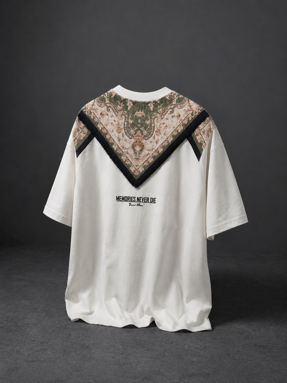 Oversize Krem Tişört