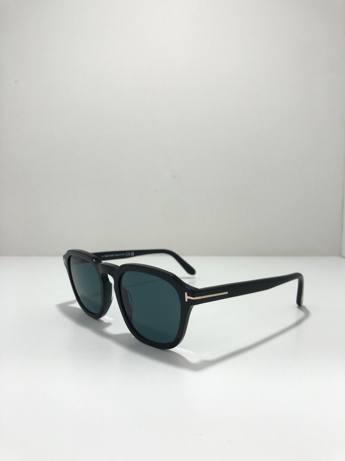 TOM FORD TF931 01V  ERKEK GÜNEŞ GÖZLÜĞÜ