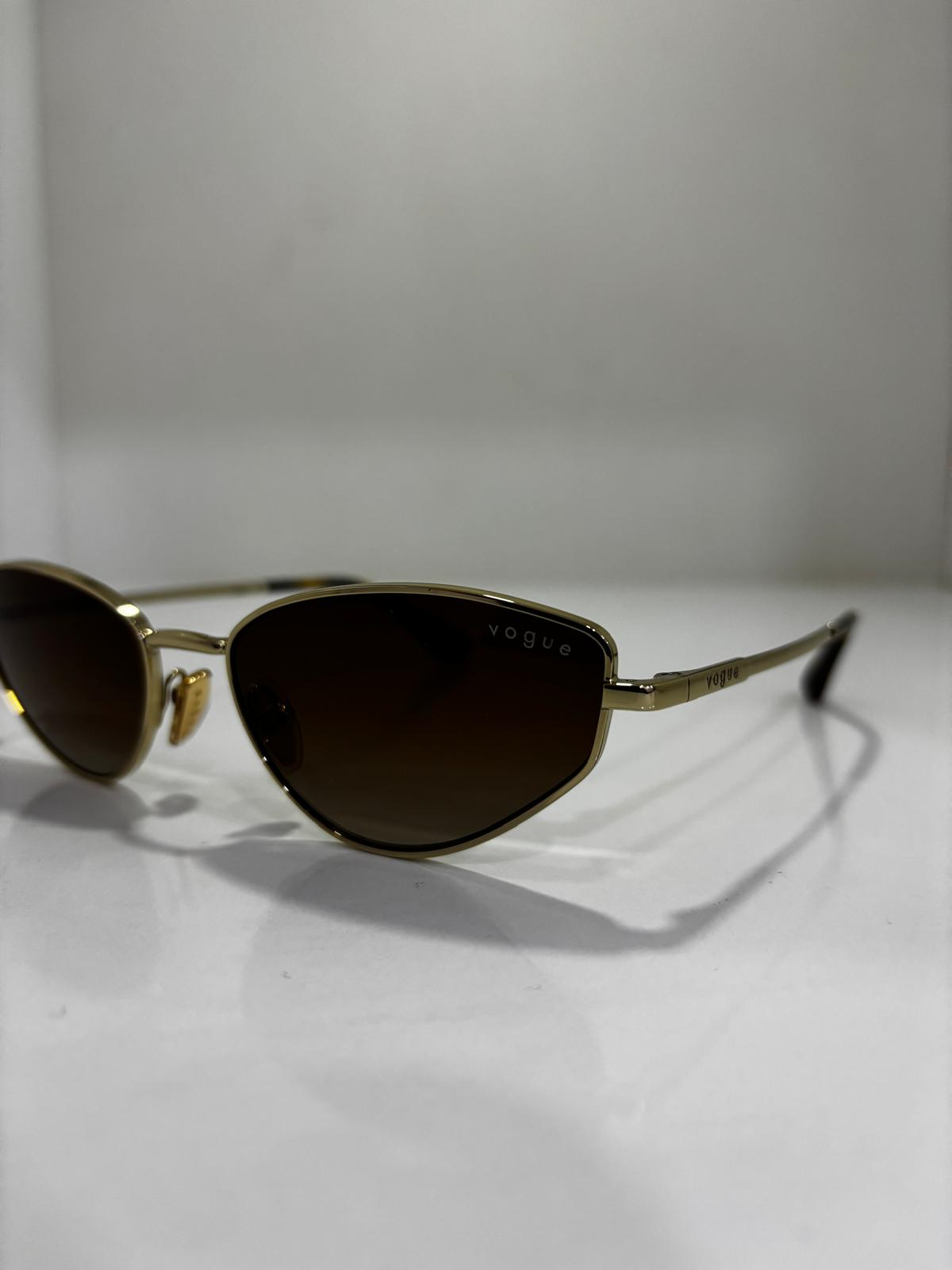 VOGUE 4339-S 848/13 KADIN GÜNEŞ GÖZLÜĞÜ