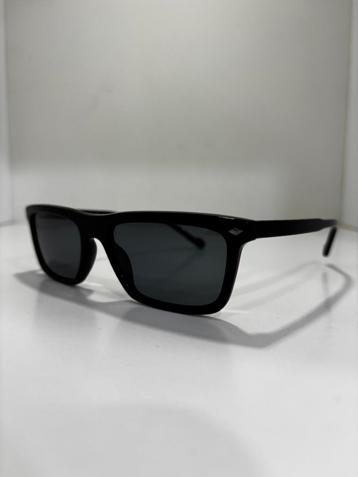 VOGUE 5687-S W44/4Y UNISEX GÜNEŞ GÖZLÜĞÜ