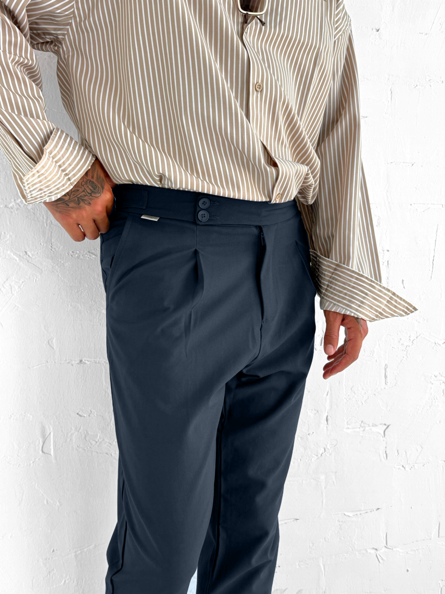 Erkek Ayarlanabilir Tokalı Pileli Kumaş Pantolon Lacivert