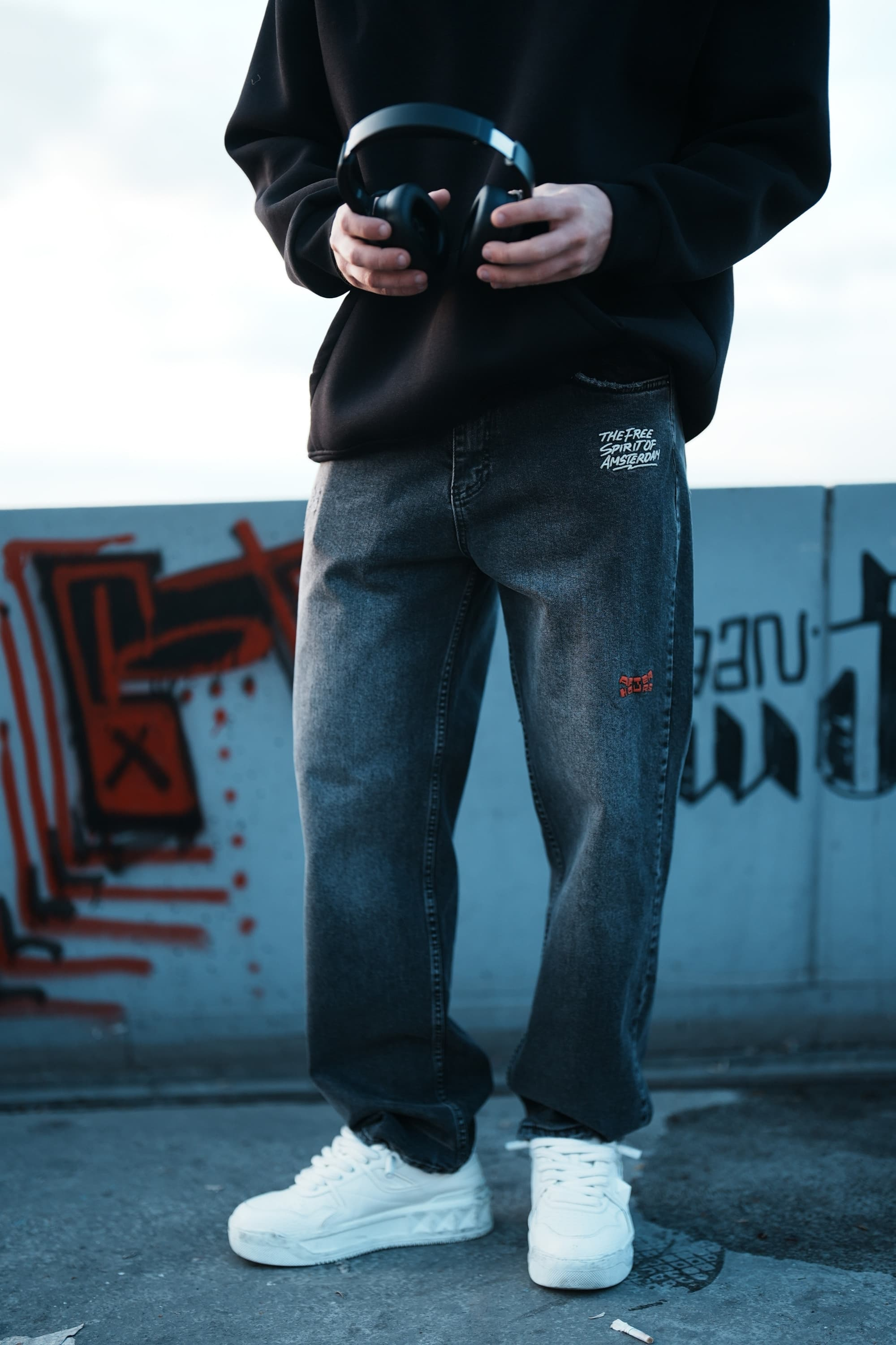 Erkek Baggy Fit Nakışlı Frayed Jean Pantolon Siyah