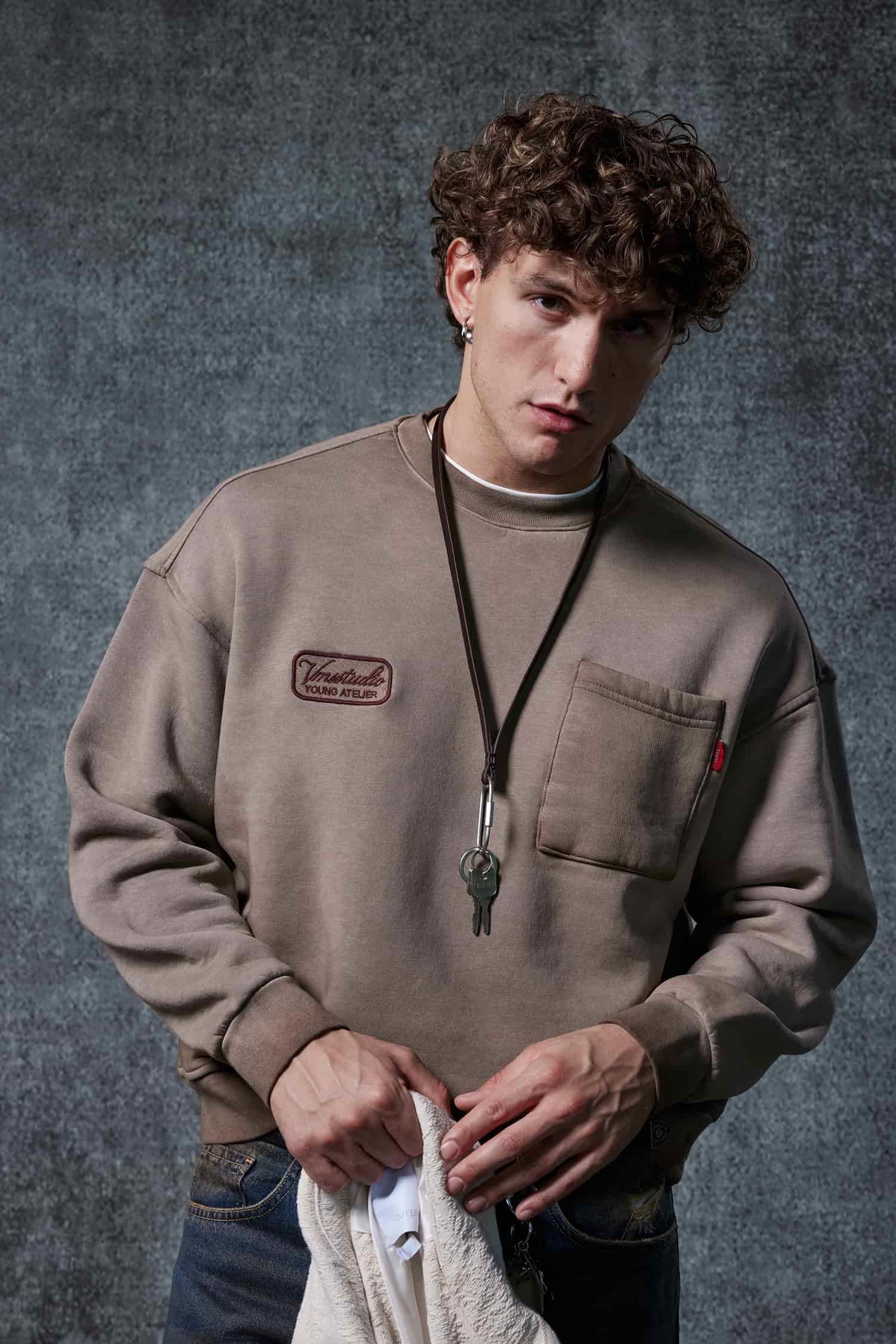 Erkek Bisiklet Yaka Cep Detaylı Sweatshirt Kahverengi