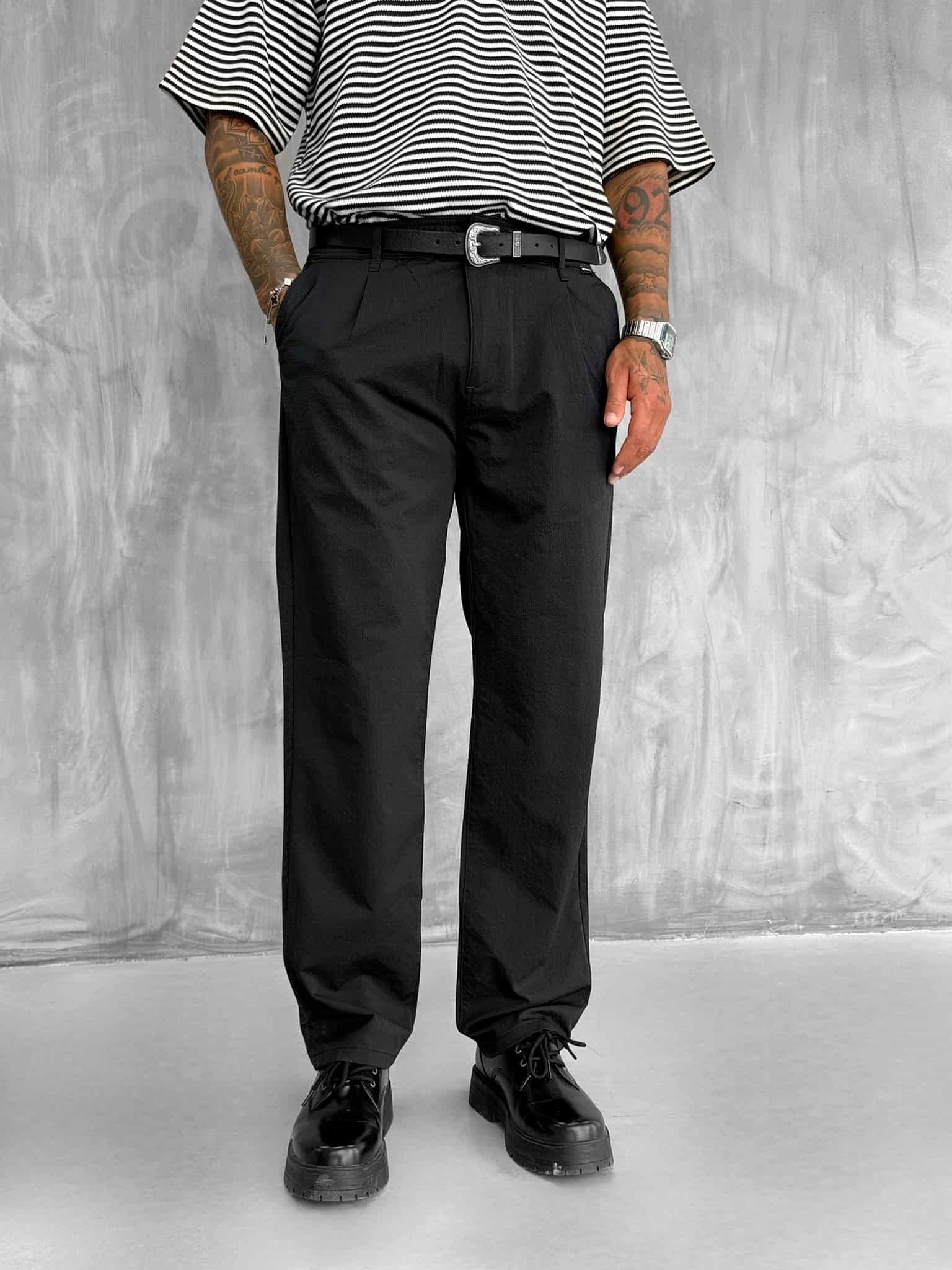 Erkek Dokulu İnce Kumaş Regular Fit Pantolon Siyah