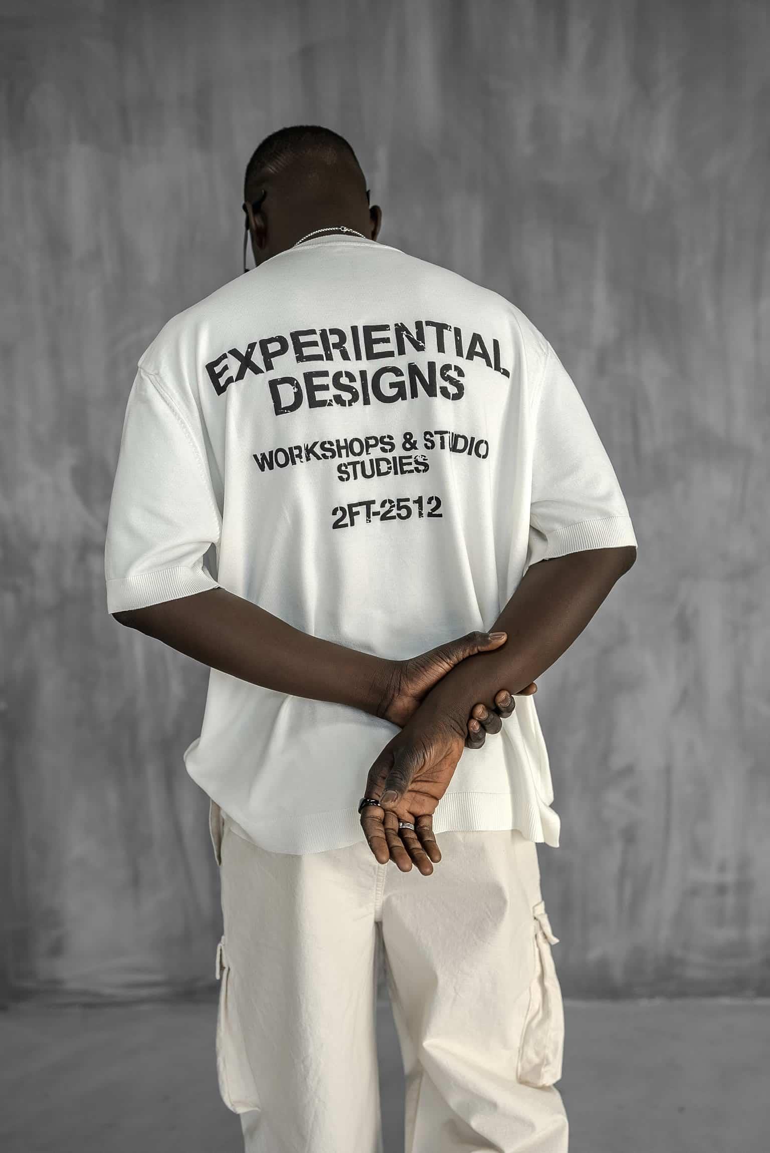 Erkek Kabartma Baskılı Esnek Regular Fit Triko T-Shirt Beyaz