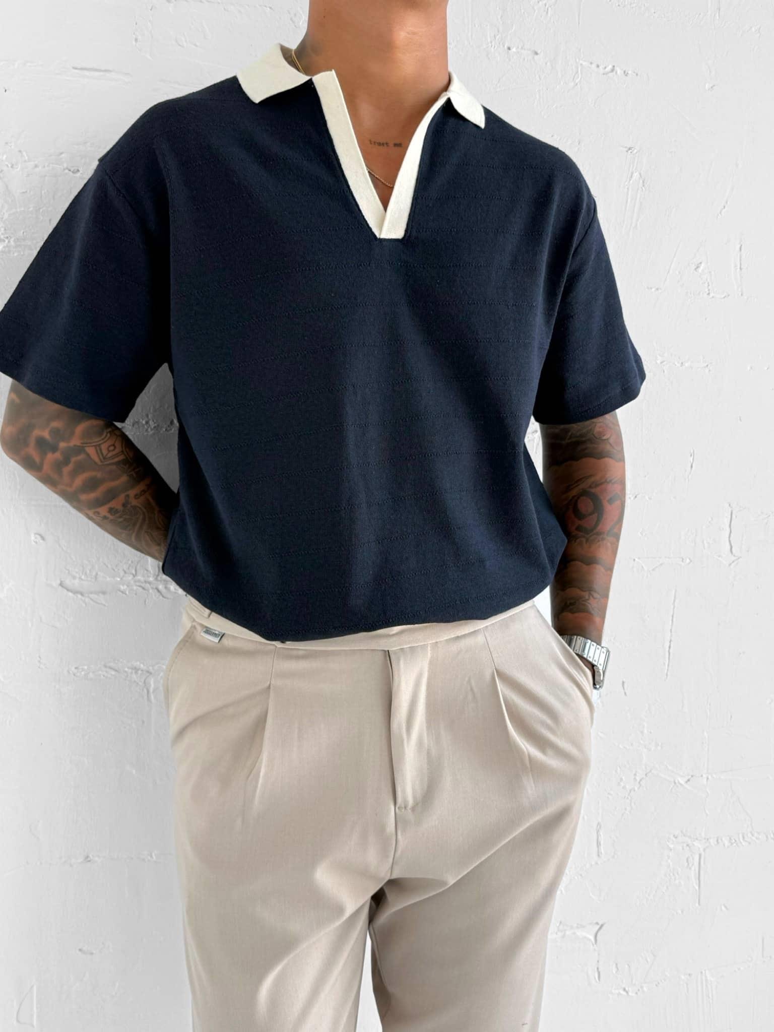 Erkek Kontrast V Yaka Relax Fit T-Shirt Lacivert