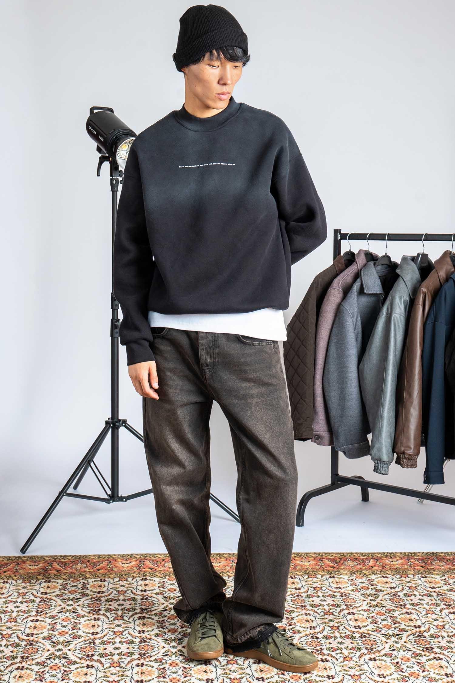 Erkek Minimal Yazı Detaylı Yıkamalı Sweatshirt Siyah