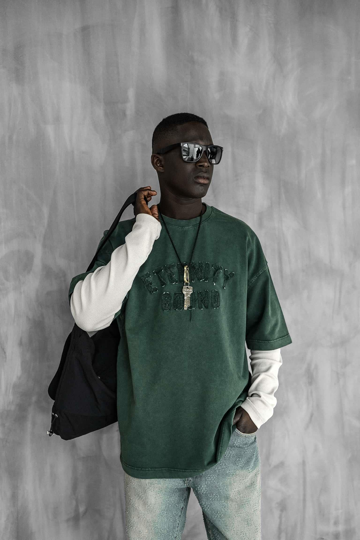 Erkek Önü Slogan İşlemeli Yıkamalı Oversize T-Shirt Yeşil