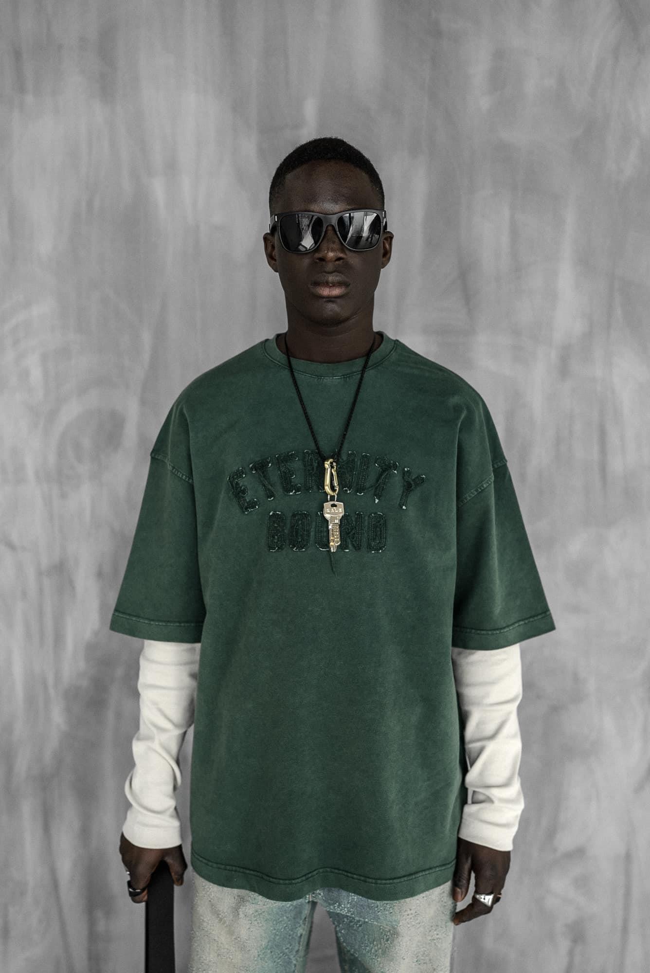 Erkek Önü Slogan İşlemeli Yıkamalı Oversize T-Shirt Yeşil