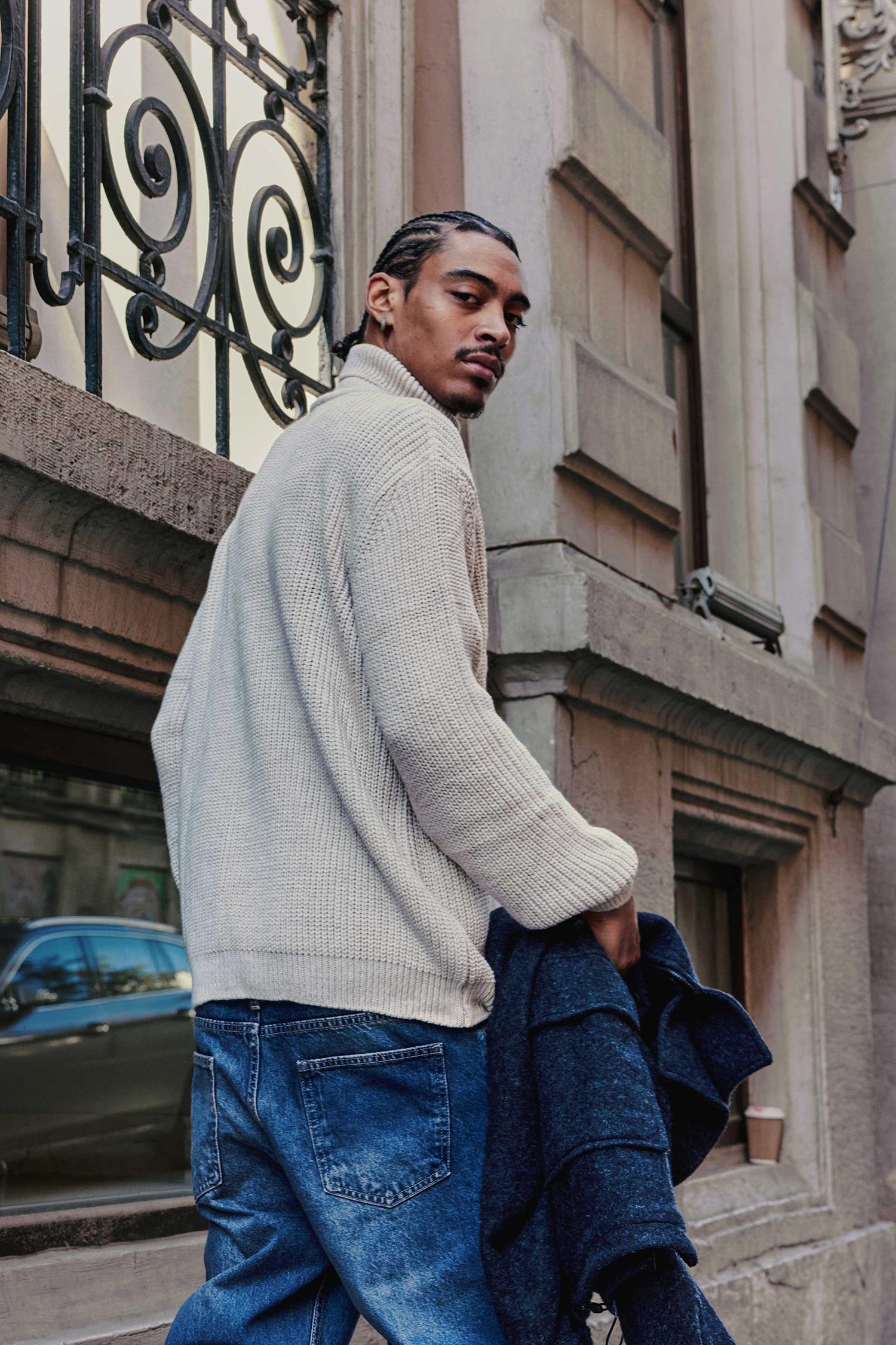 Erkek Oversize Balıkçı Yaka Boğazlı Kazak Bej