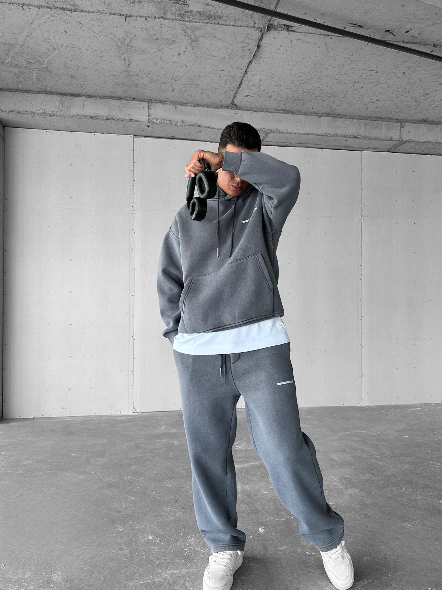 Erkek Oversize Basklı Yıkamalı Hoodie Gri