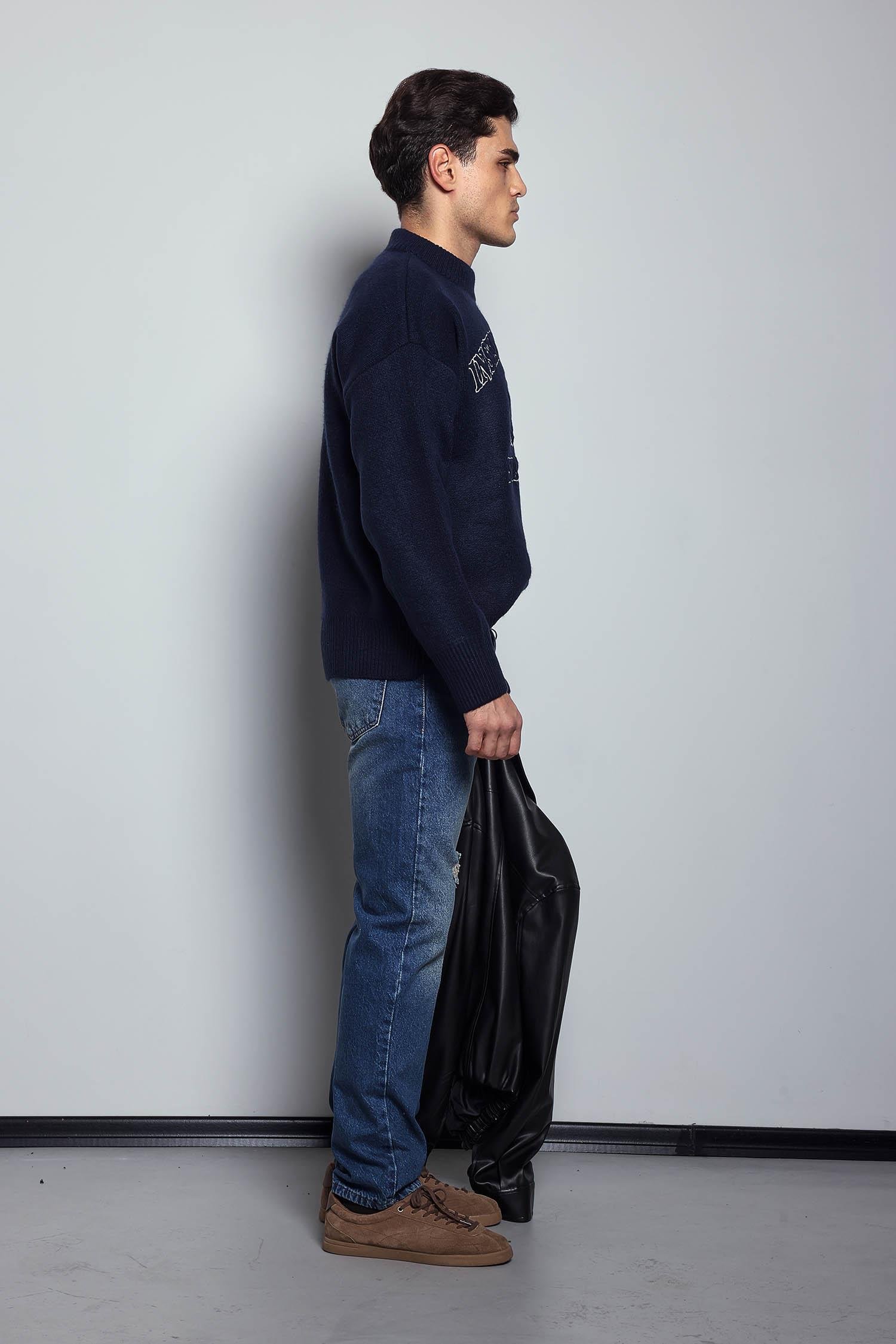 Erkek Oversize Bisiklet Yaka Nakışlı Triko Kazak Lacivert