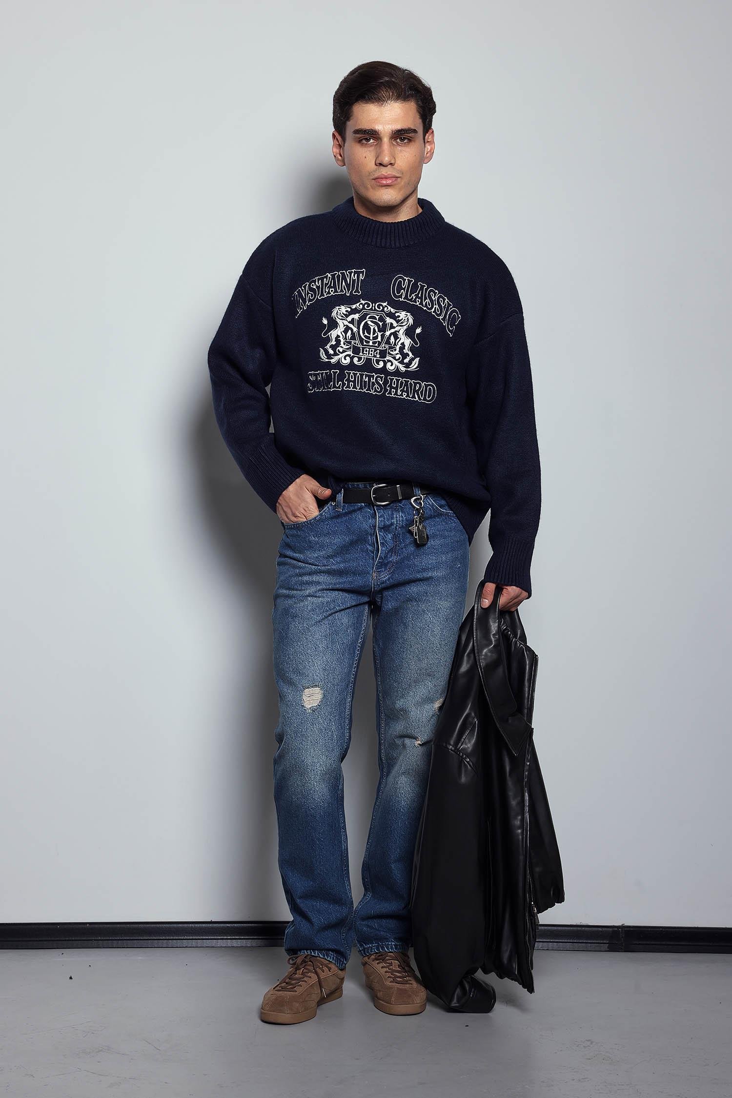 Erkek Oversize Bisiklet Yaka Nakışlı Triko Kazak Lacivert