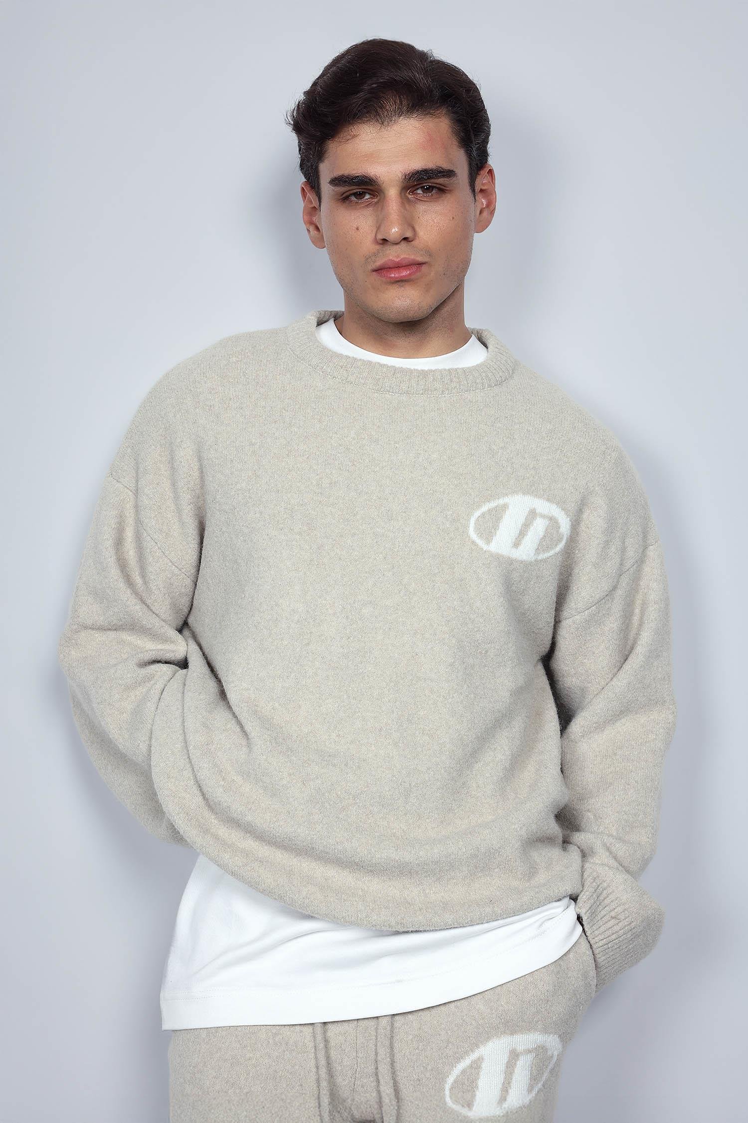 Erkek Oversize Boxy Fit Logo Detaylı Tüylü Kazak Bej