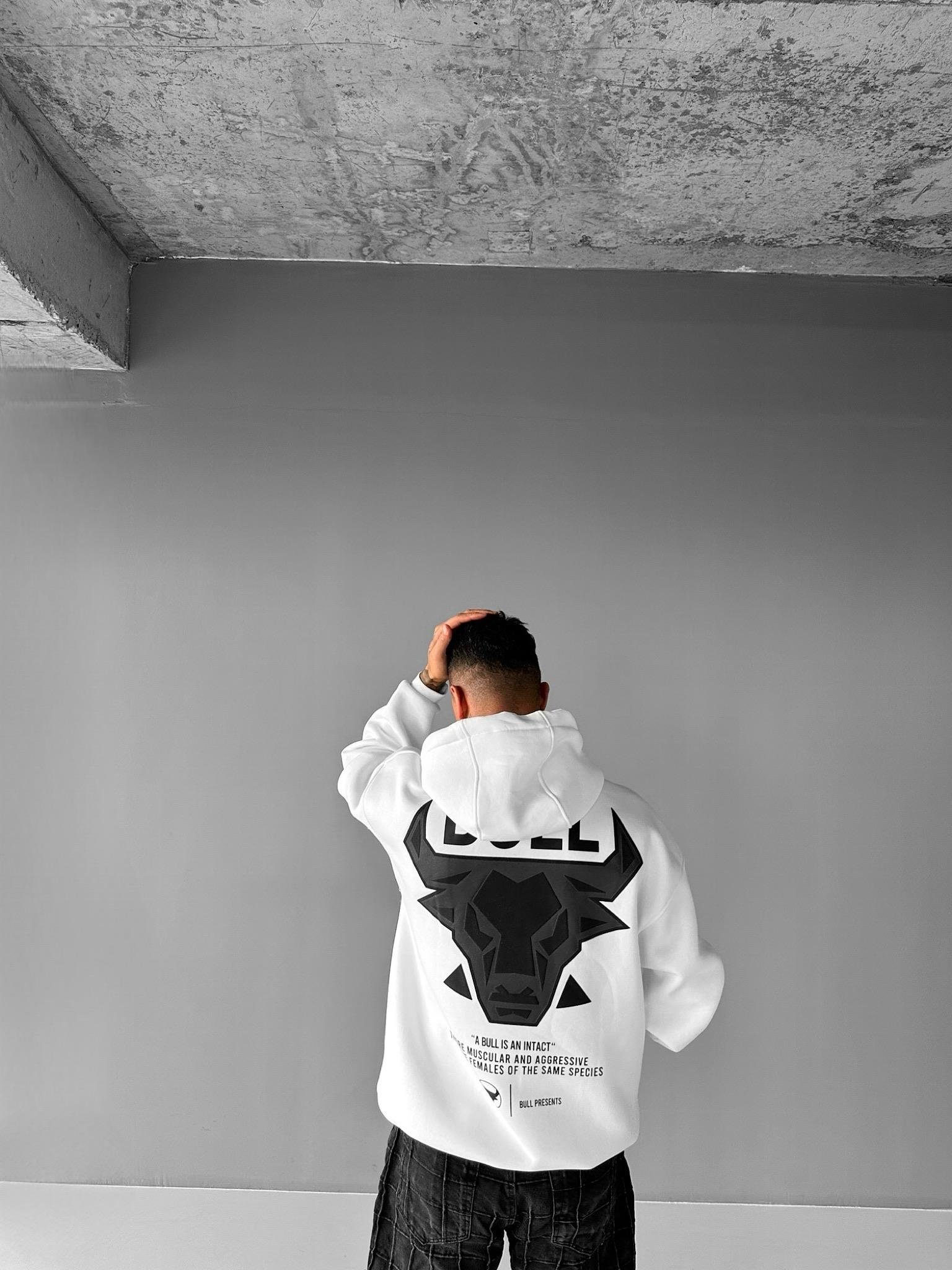 Erkek Oversize Bull Baskılı Hoodie Beyaz