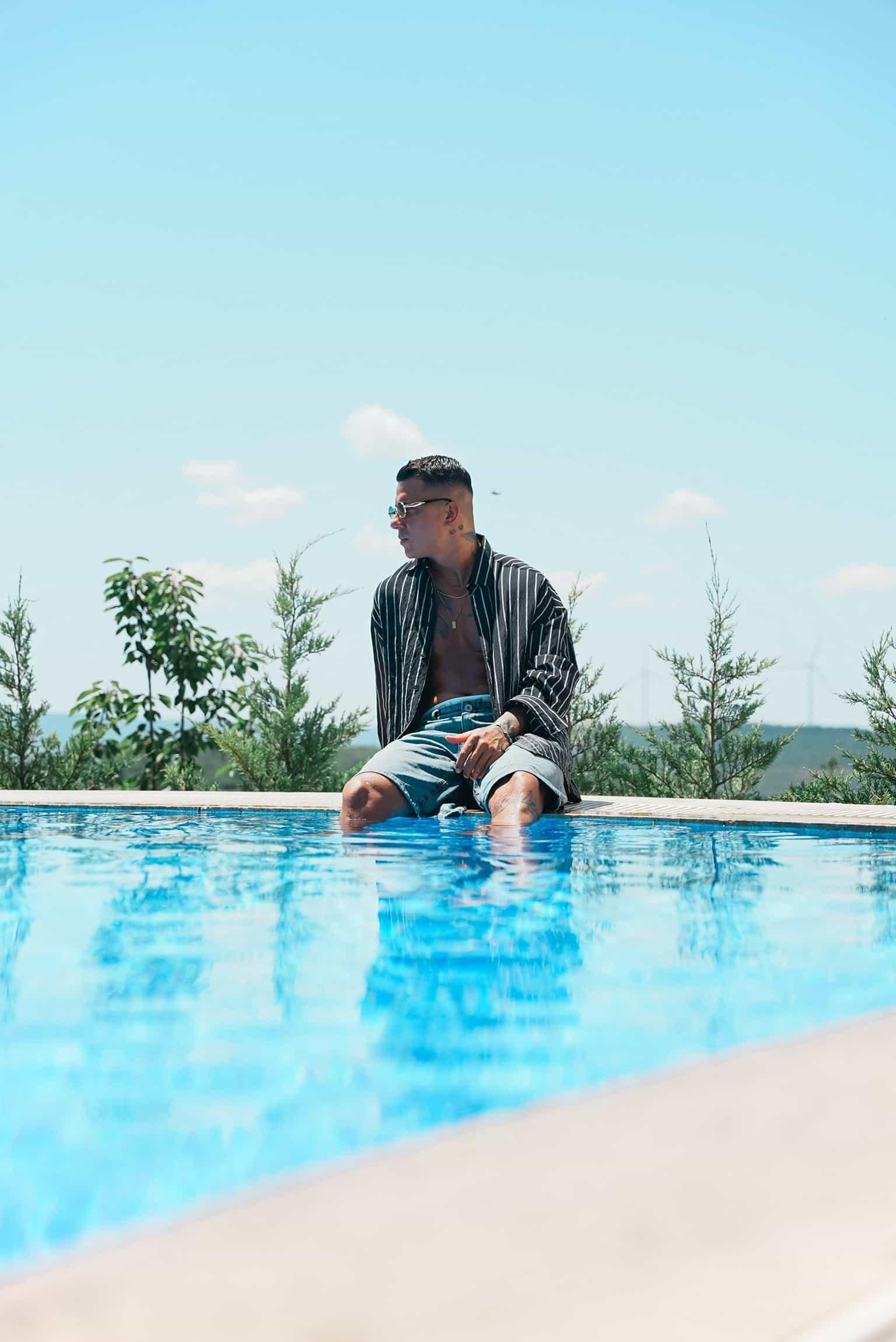 Erkek Oversize Çizgili Uzun Kollu Dokulu Gömlek Siyah