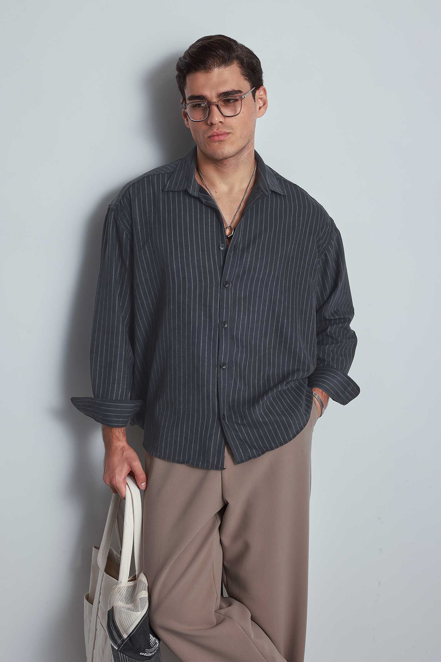 Erkek Oversize Çizgili Uzun Kollu Gömlek Antrasit