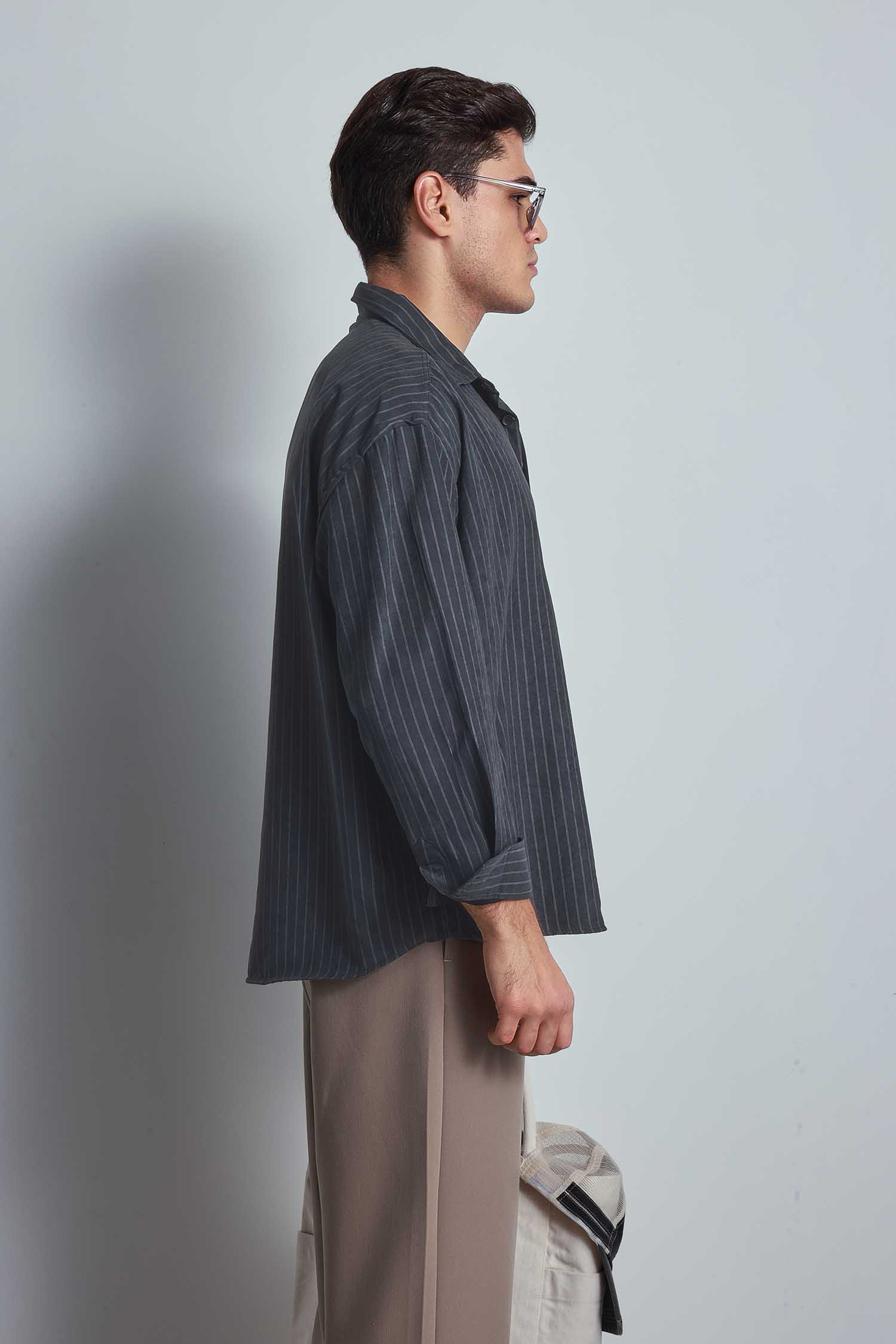 Erkek Oversize Çizgili Uzun Kollu Gömlek Antrasit