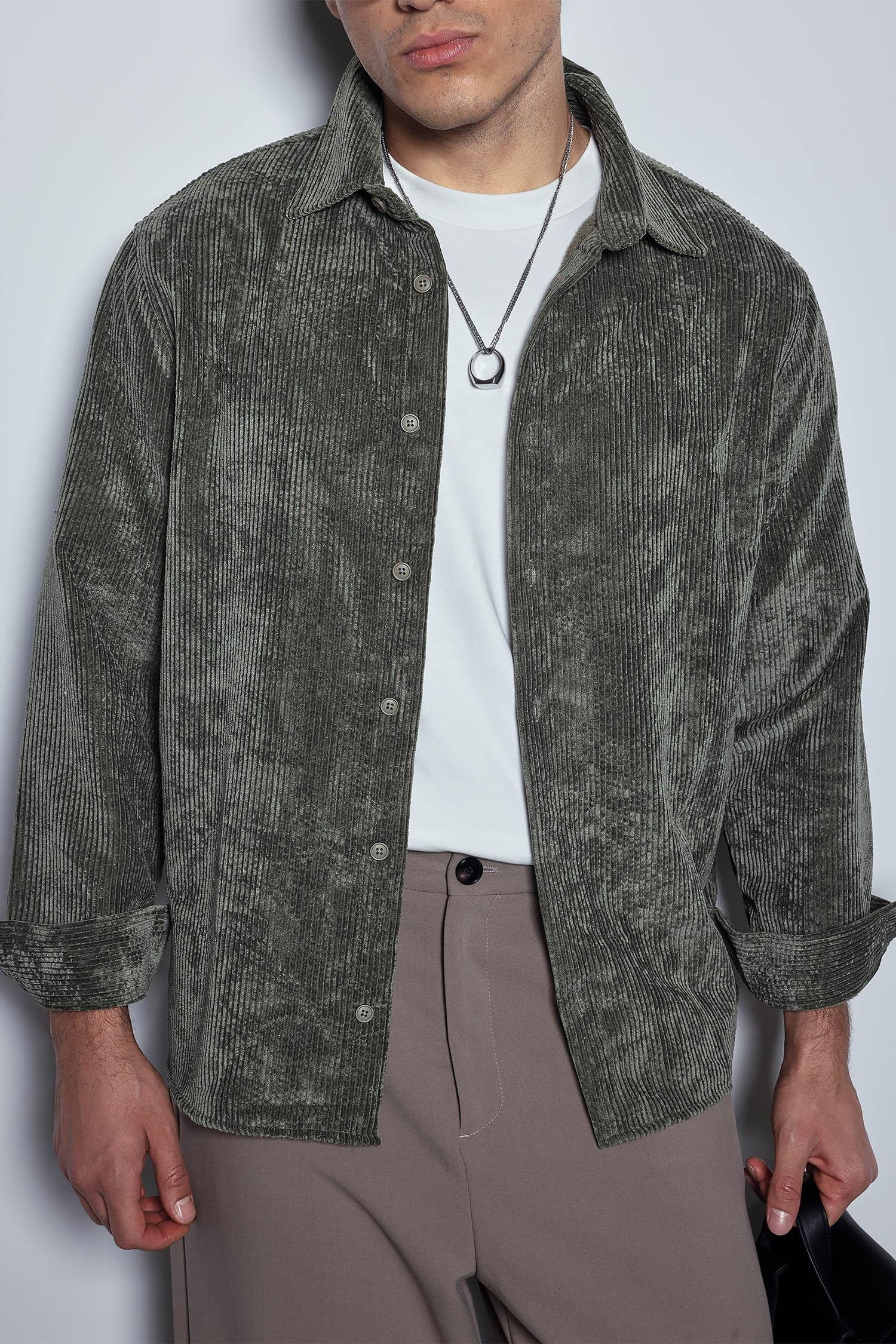 Erkek Oversize Kadife Dokulu Uzun Kollu Gömlek Haki Yeşil