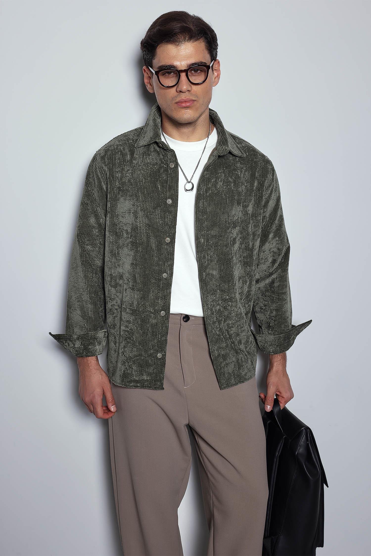 Erkek Oversize Kadife Dokulu Uzun Kollu Gömlek Haki Yeşil