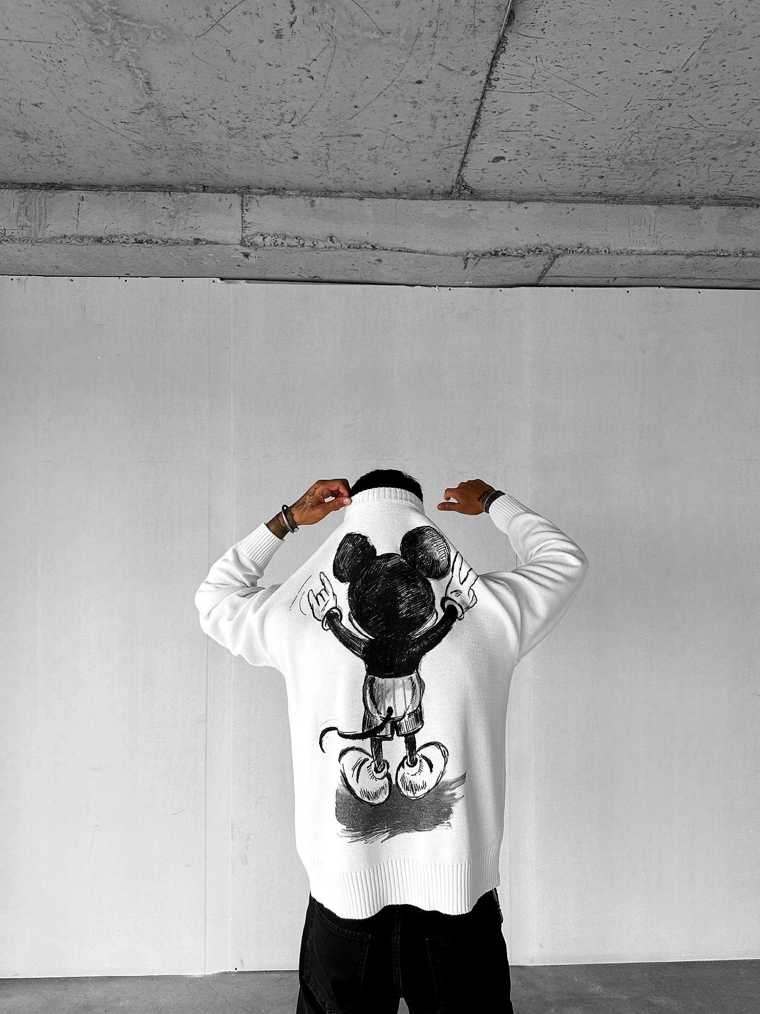 Erkek Oversize Mickey Mouse Kabartma Baskılı Kazak Beyaz