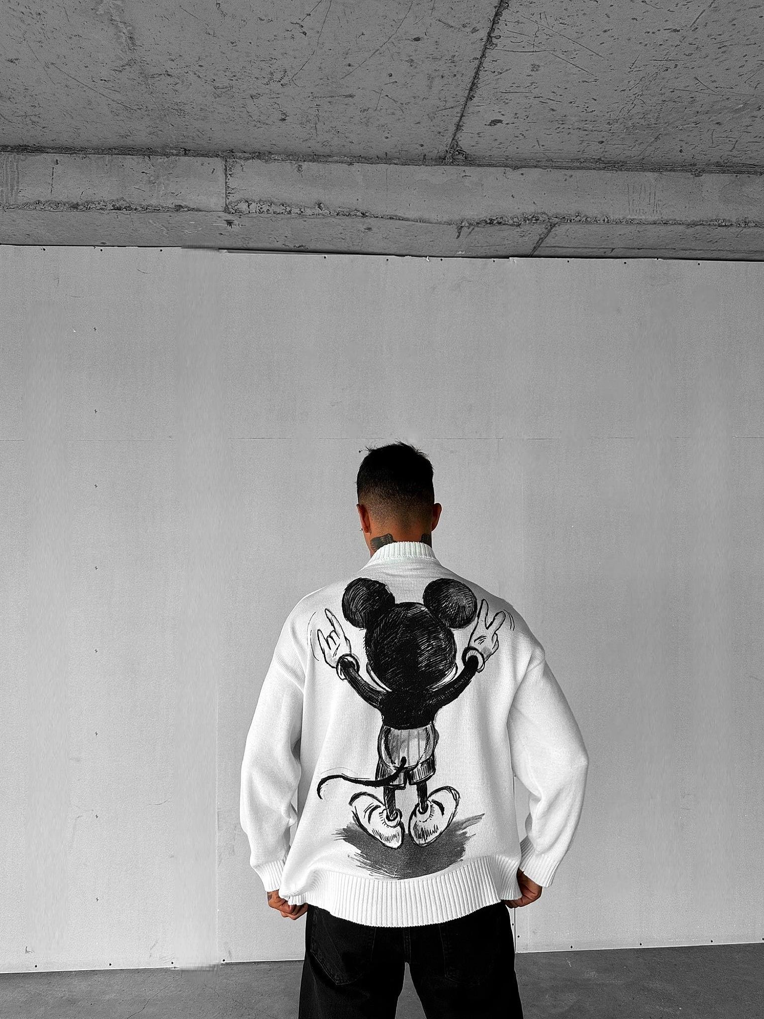 Erkek Oversize Mickey Mouse Kabartma Baskılı Kazak Beyaz