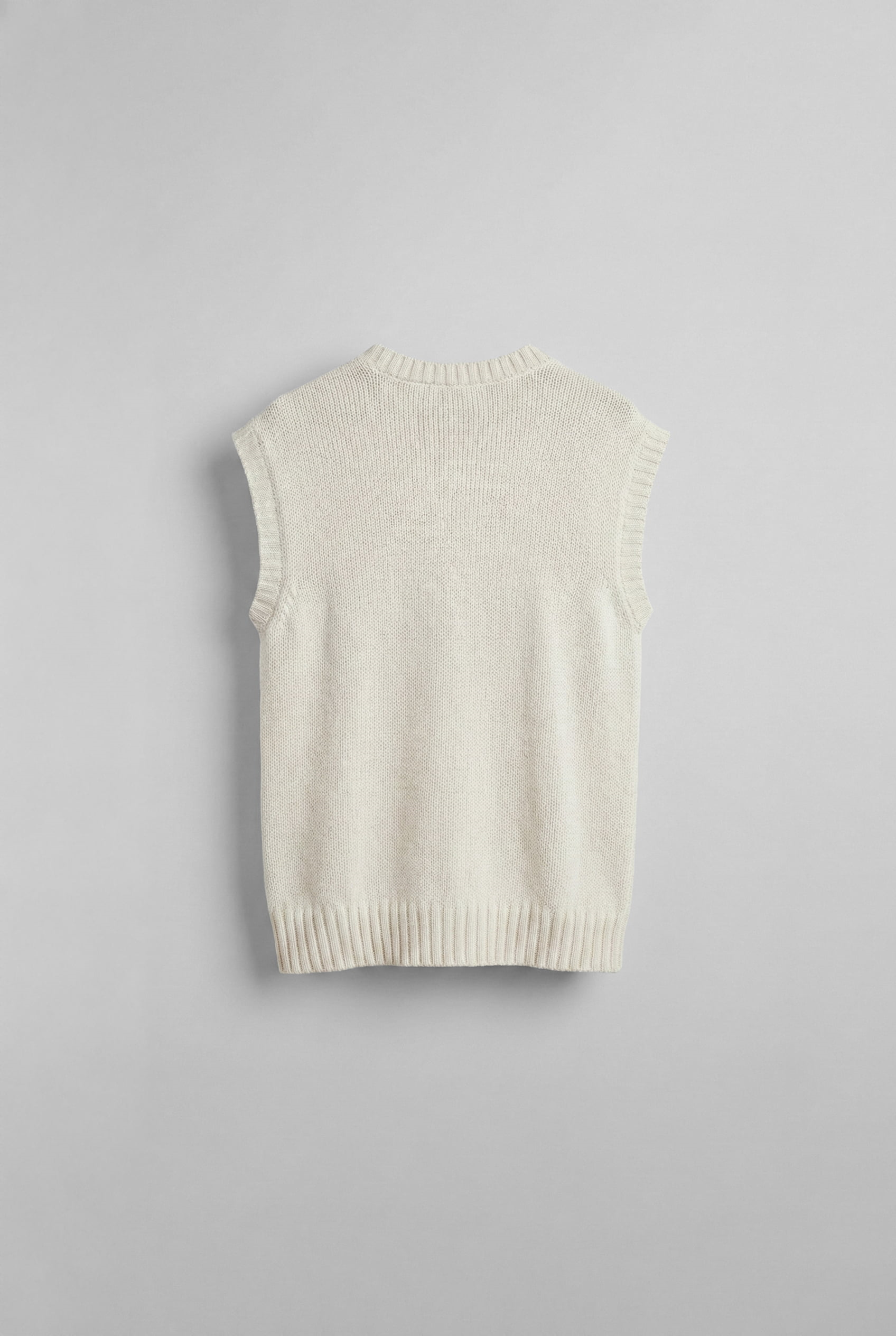 Erkek Oversize V Yaka Triko Süveter Bej