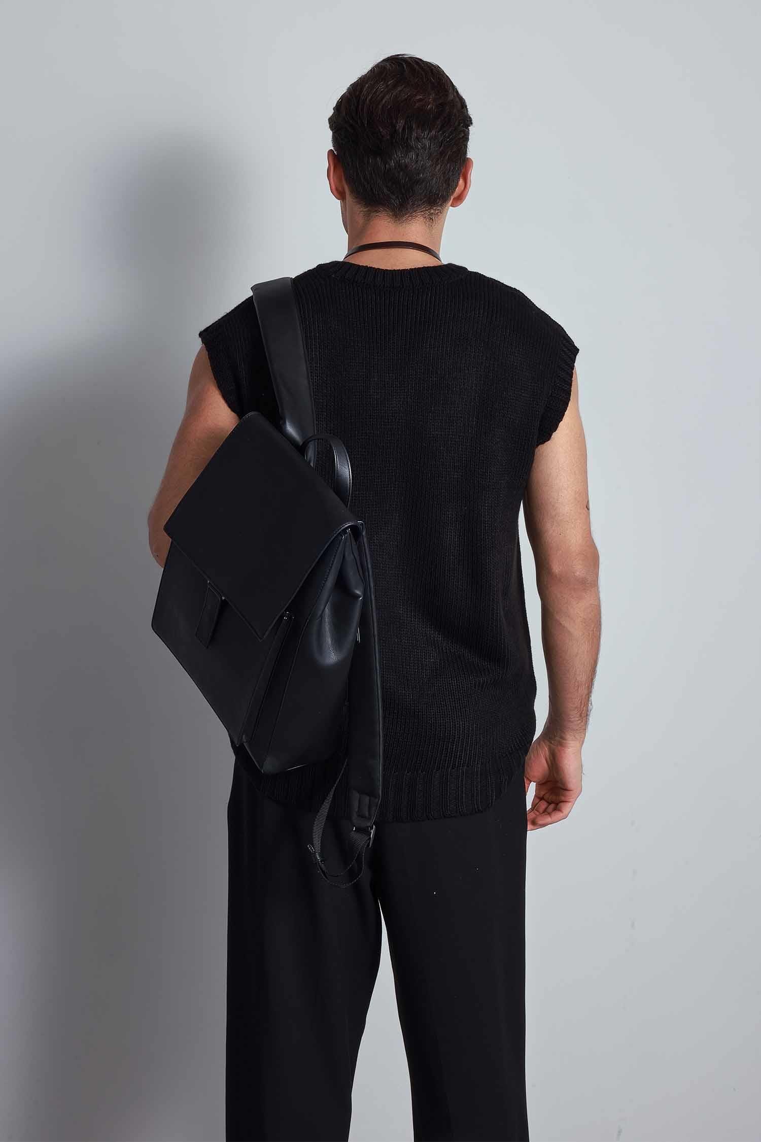 Erkek Oversize V Yaka Triko Süveter Siyah