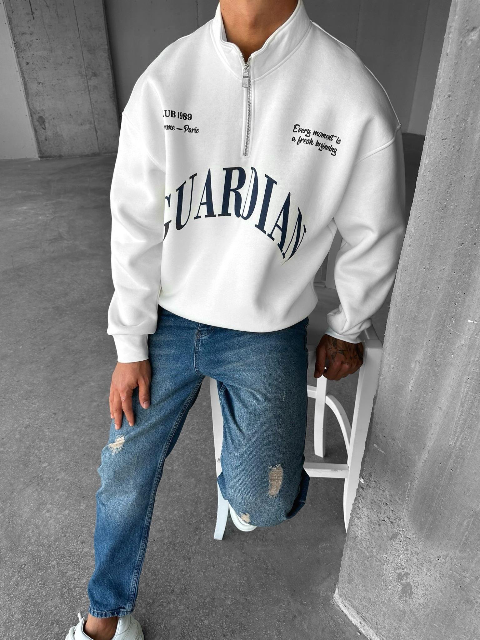 Erkek Oversize Yarım Fermuarlı Dik Yakalı Baskılı Sweatshirt Ekru