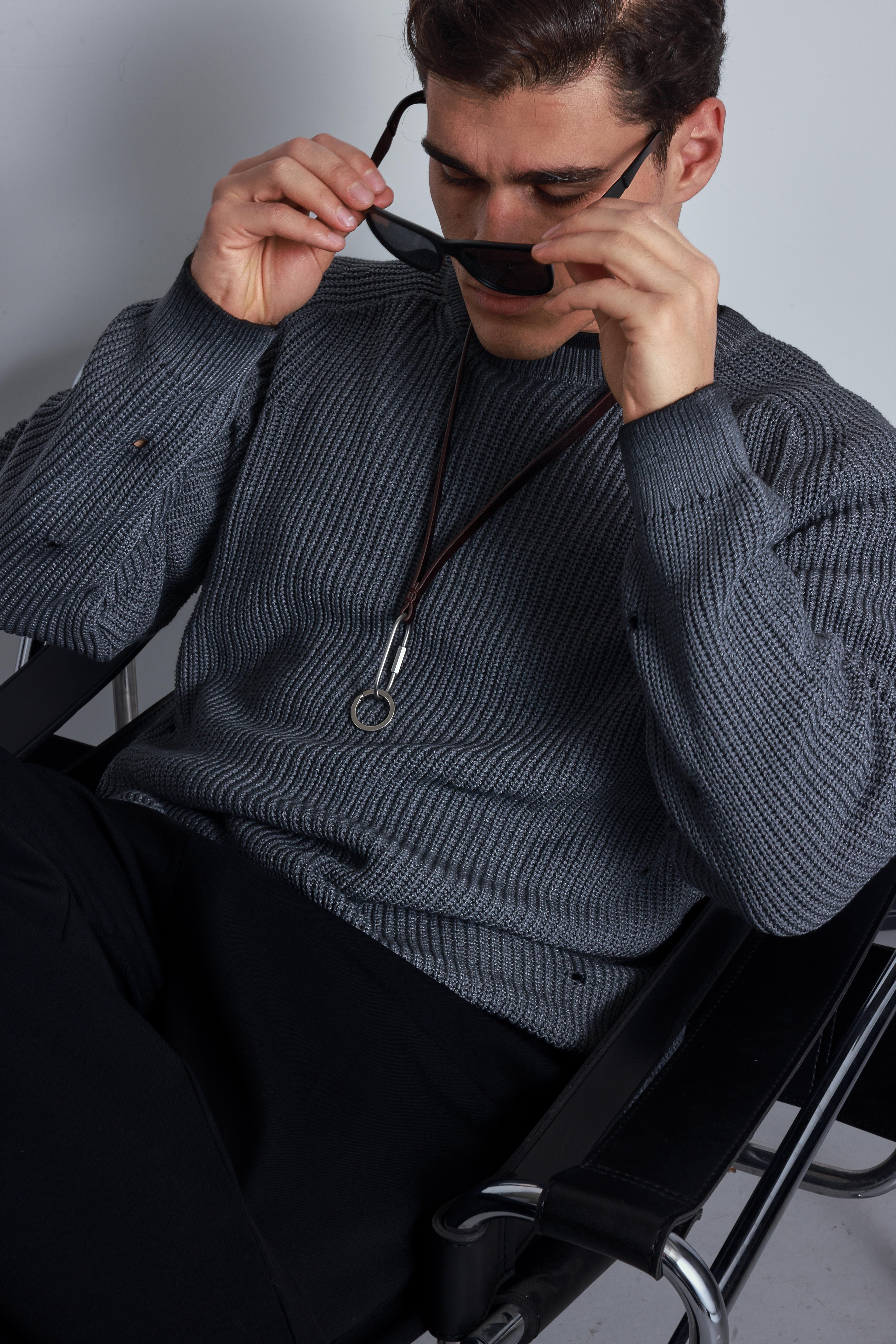 Erkek Oversize Yıkamalı Distressed Triko Kazak Siyah