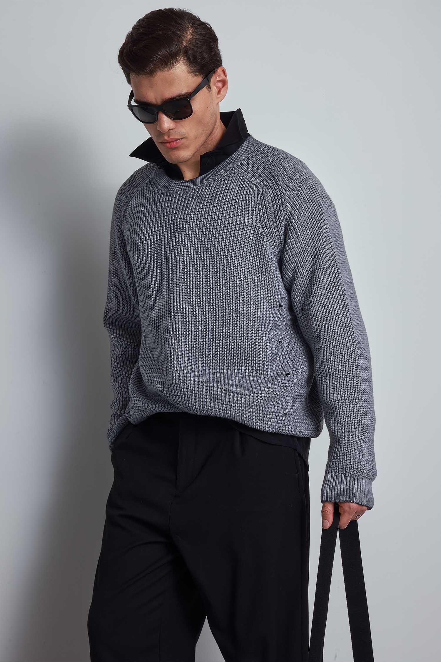 Erkek Oversize Yıkamalı Distressed Triko Kazak Gri