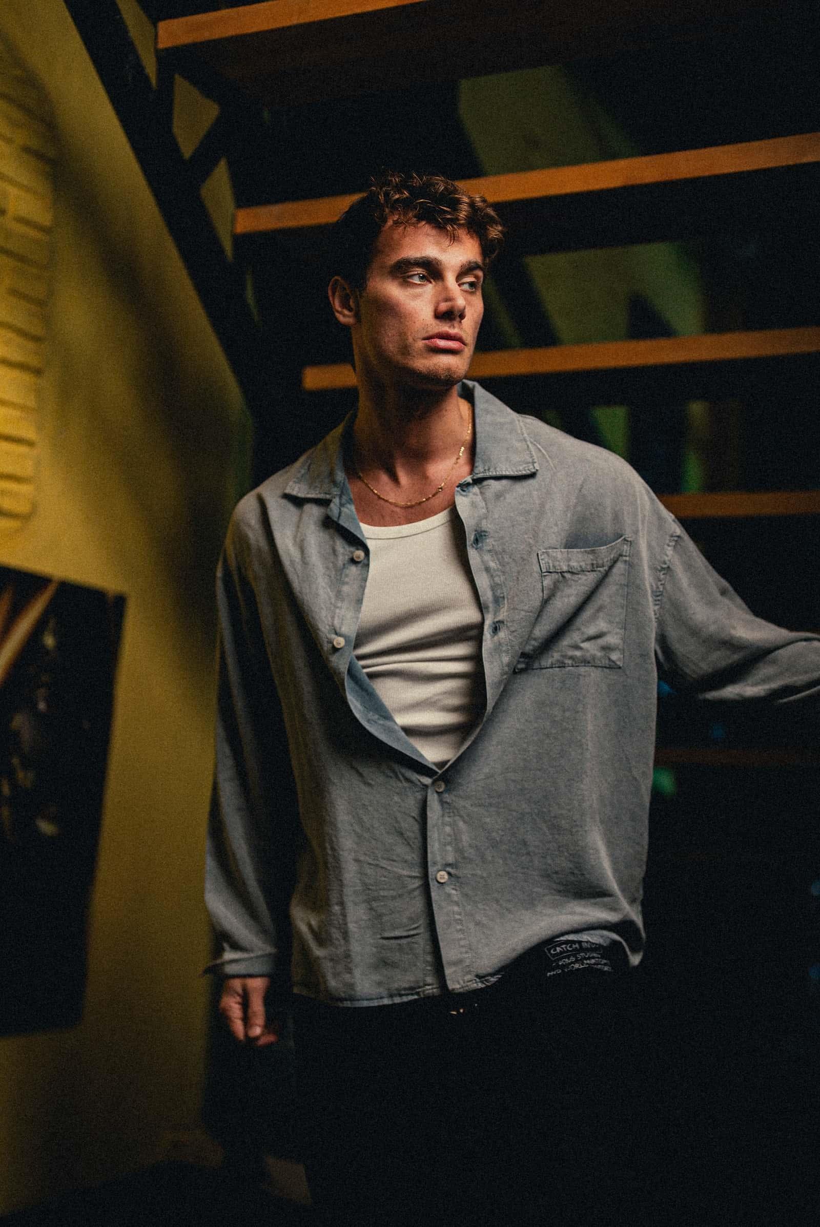 Erkek Oversize Yıkamalı Tensel Gömlek Gri