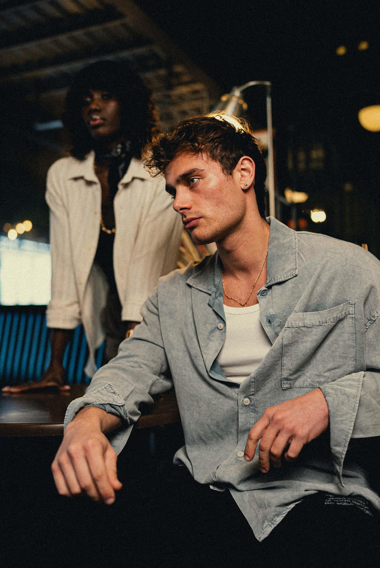 Erkek Oversize Yıkamalı Tensel Gömlek Gri