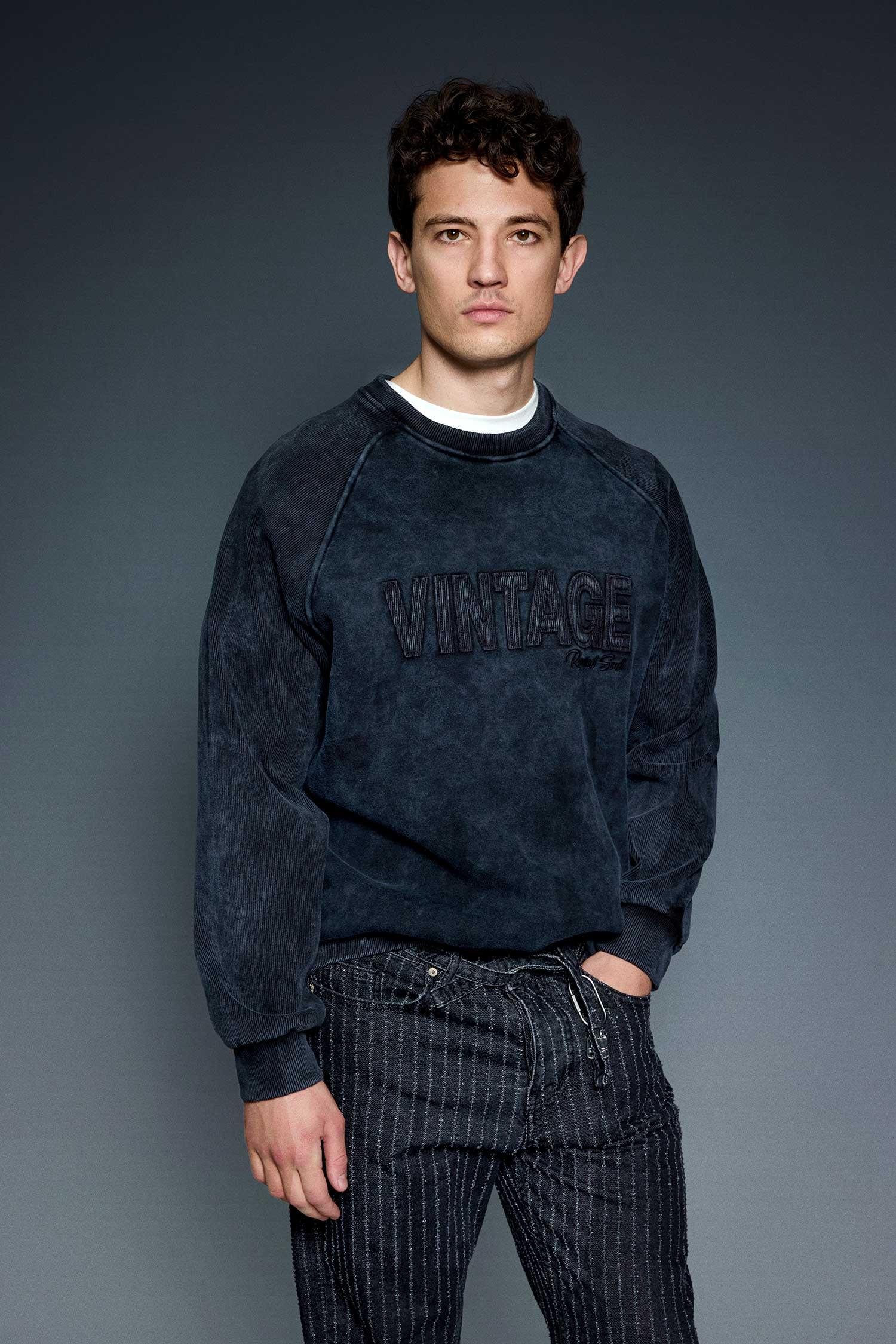 Erkek Oversize Yıkamalı Vintage Nakış Detaylı Sweatshirt Siyah