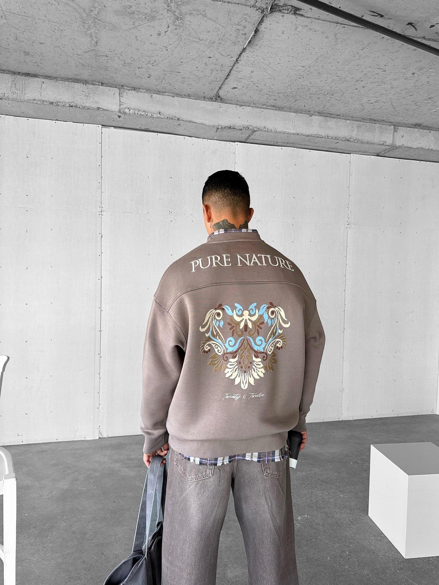 Erkek Oversize Yuvarlak Yaka Nakışlı  Sweatshirt Kahverengi