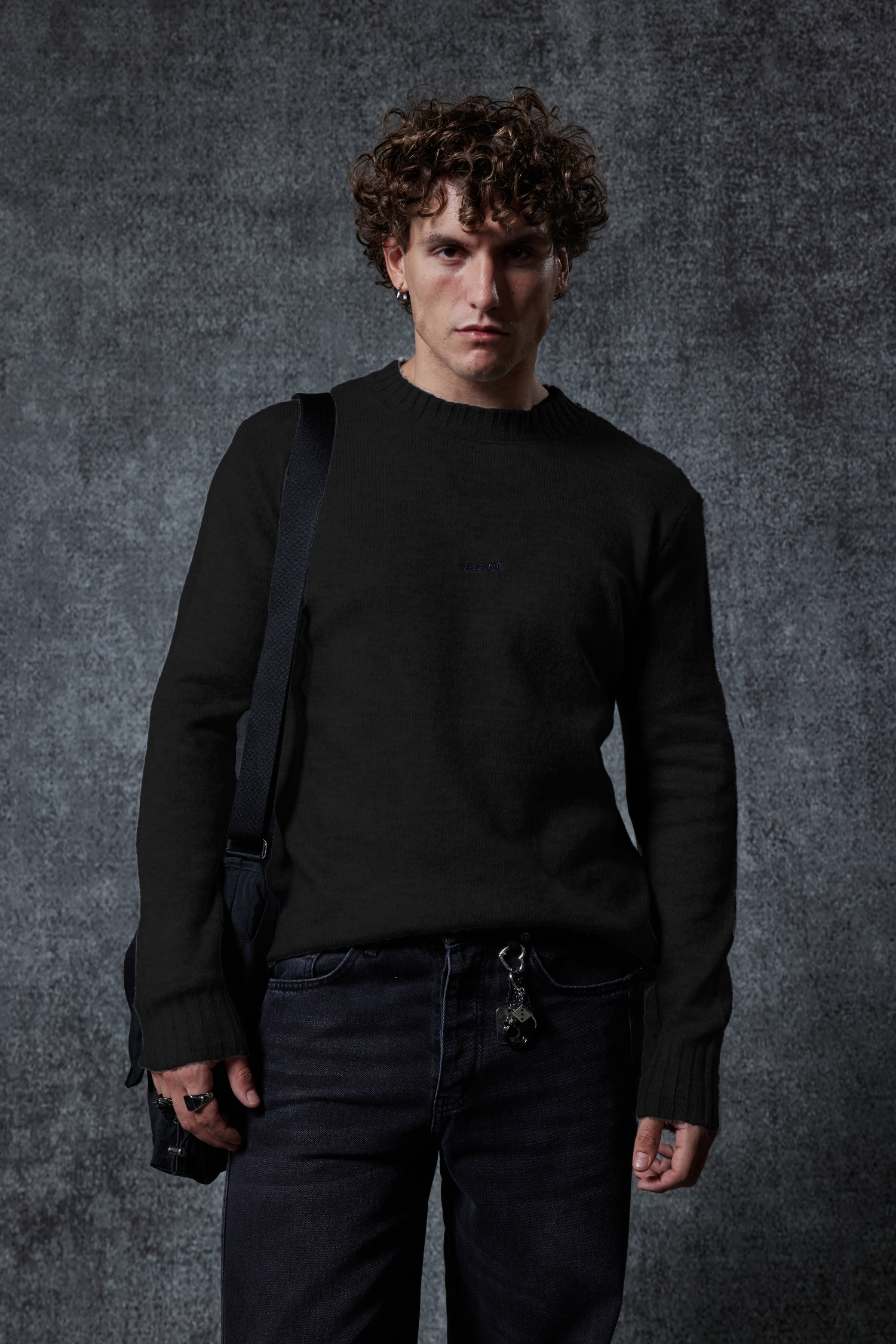 Erkek Regular Fit Bisiklet Yaka Kazak Siyah